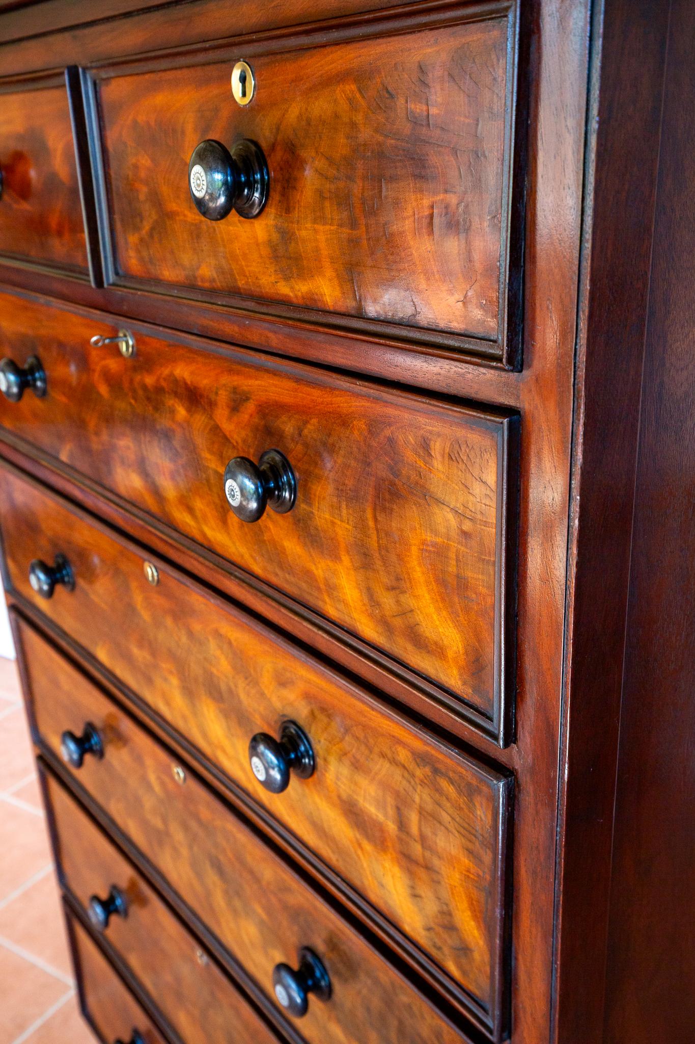 Rare Fine Tall Chest Of Drawers Flame Mahogany 19th Century Victorian 7 Drawers For Sale 12