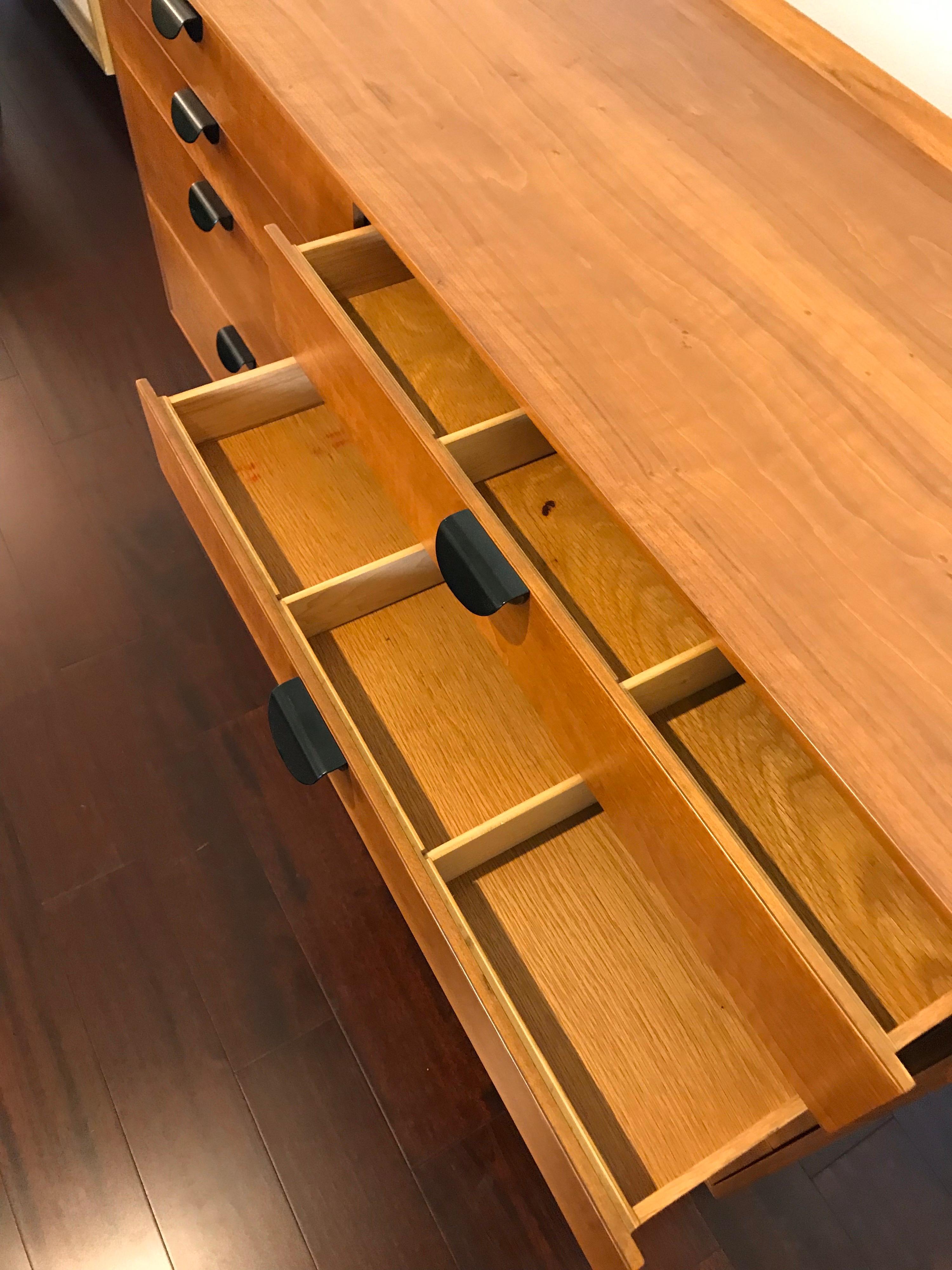 Rare Finn Juhl for Baker 8-Drawer Dresser In Good Condition In St.Petersburg, FL