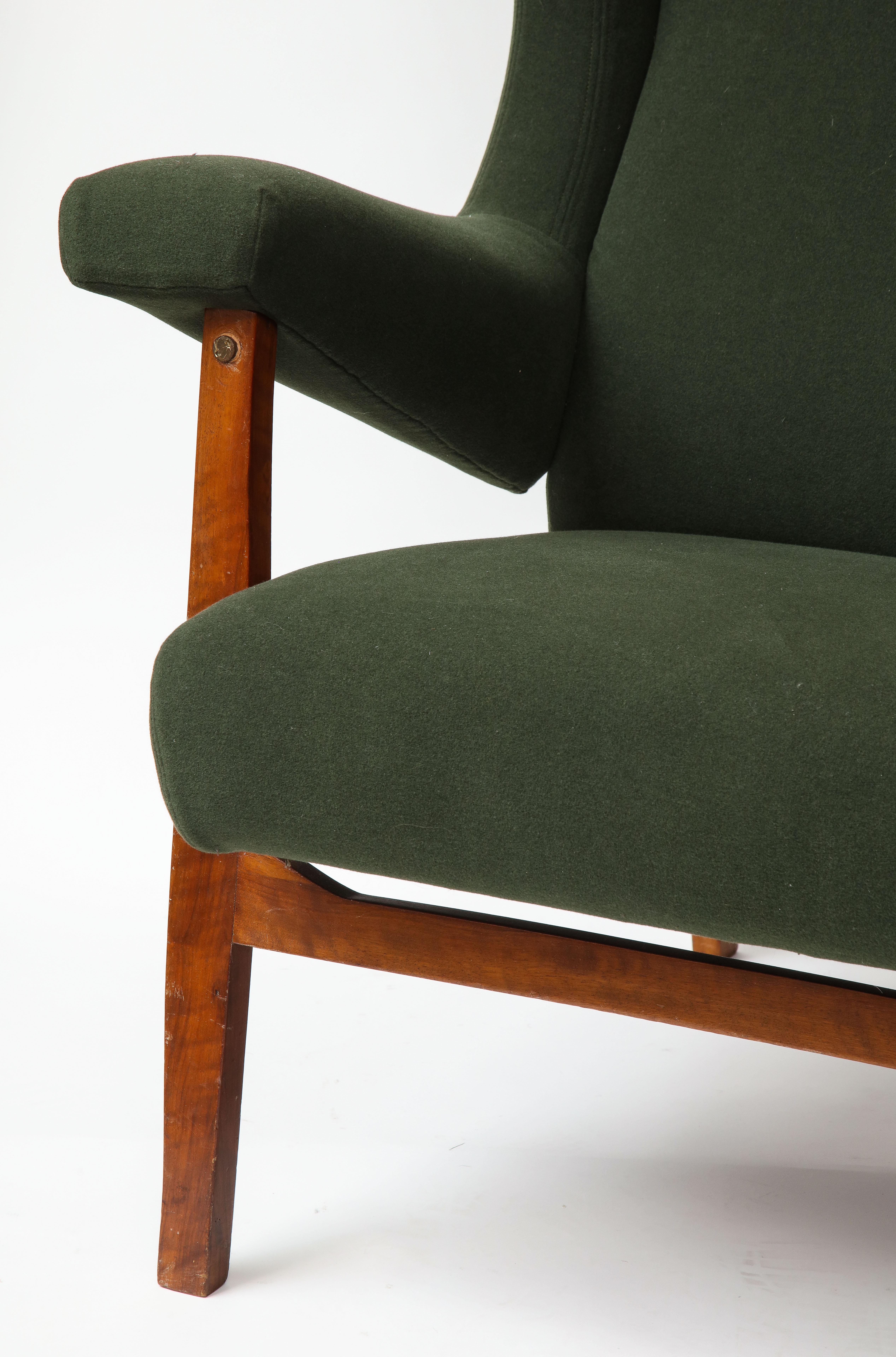 Mid-Century Modern Rare fauteuil 