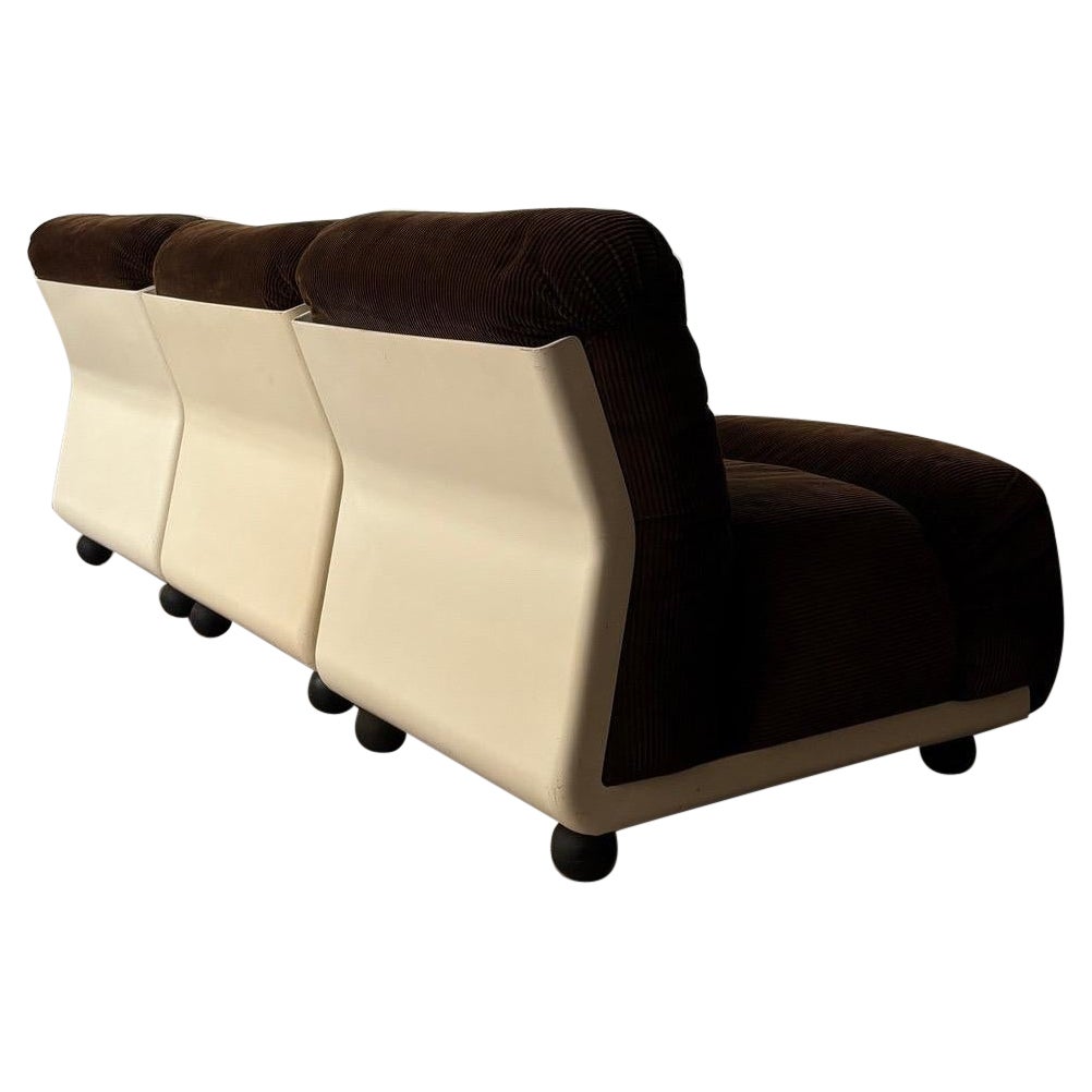 Rara poltrona 
Amanta
 di Mario Bellini per C. B. 
C., anni 
70. in vendita