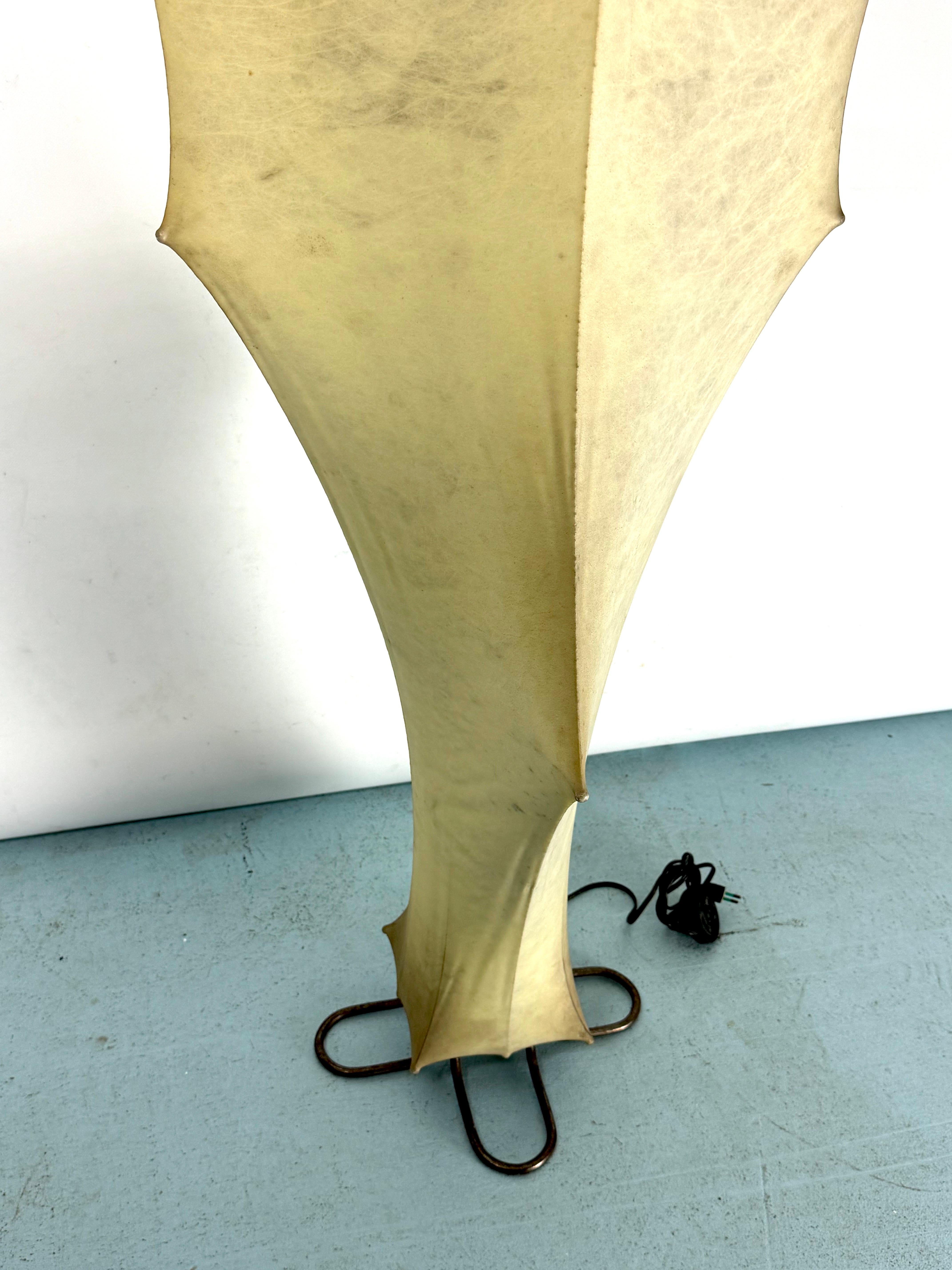 Mid-Century Modern Rare first edition of Fantasma piccolo floor lamp by Tobia Scarpa for Flos.