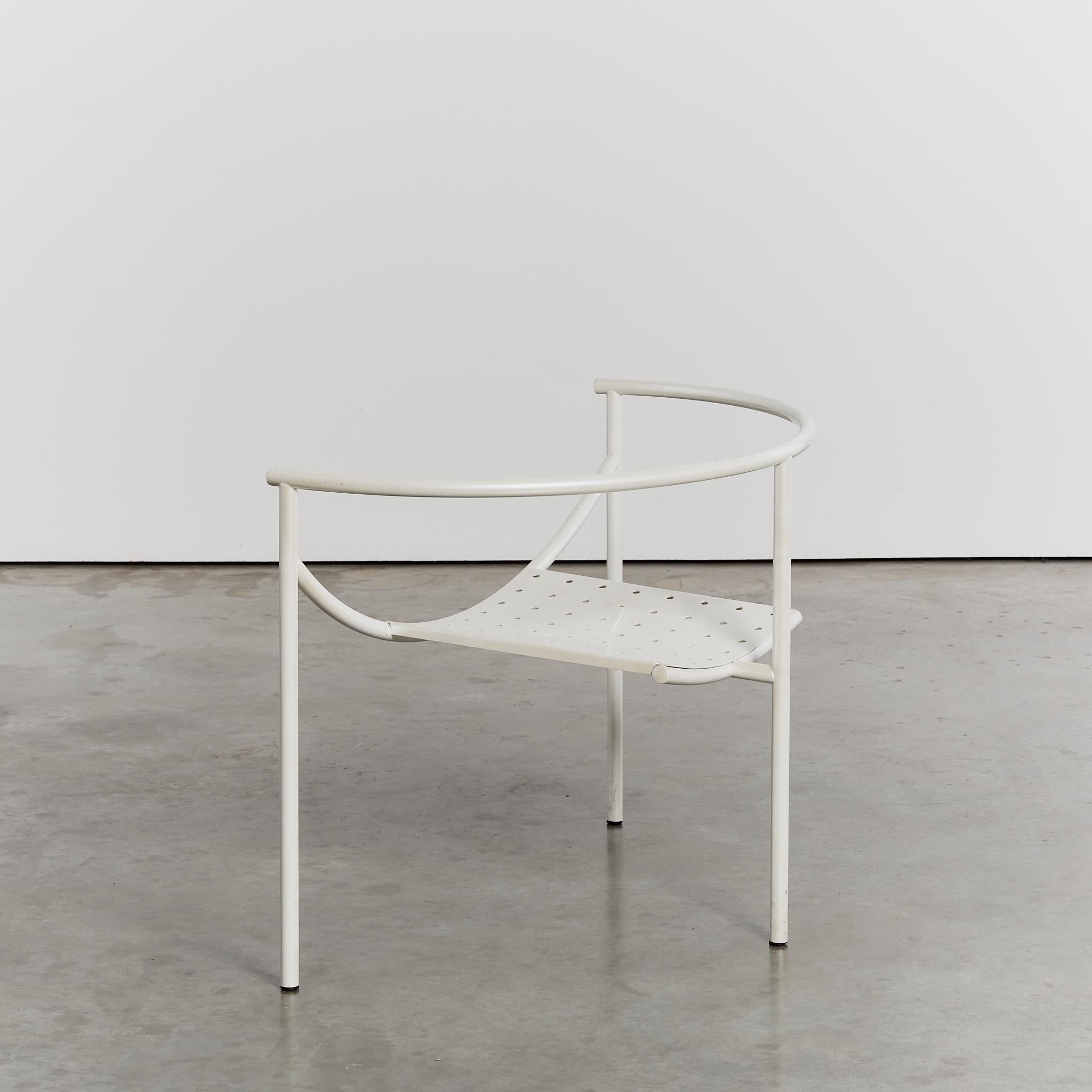 Seltener postmoderner Dr Sonderbar-Stuhl in weißer Erstausgabe von Philippe Starck  (20. Jahrhundert)