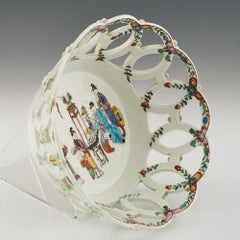 Rare First Period Worcester Chinese Family Pattern Chestnut Basket, circa 1765