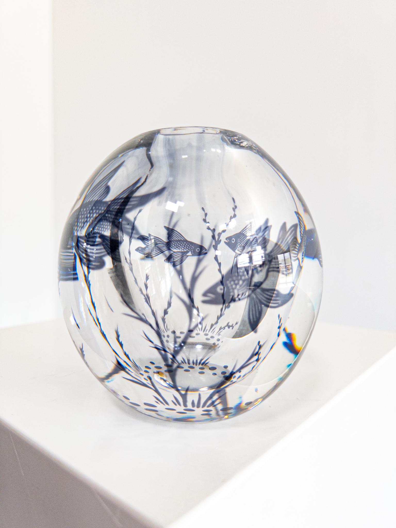 Svedese Raro vaso Edward Fish Graal di Edward Hald per Orrefors in vendita