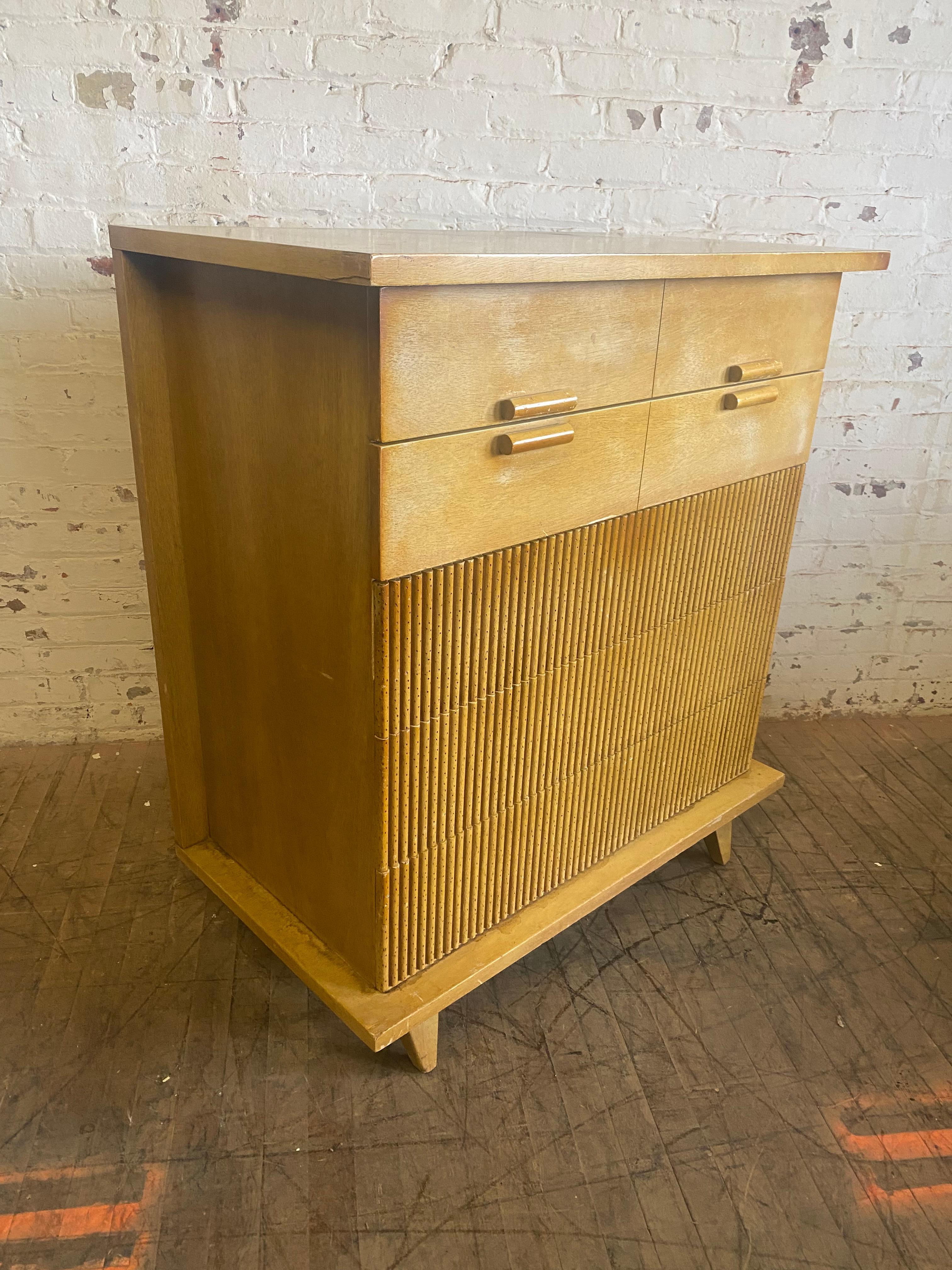 Mid-Century Modern Rare Five-Drawer Mahogany Faux Bamboo Chest by American of Martinsville, 1952 For Sale