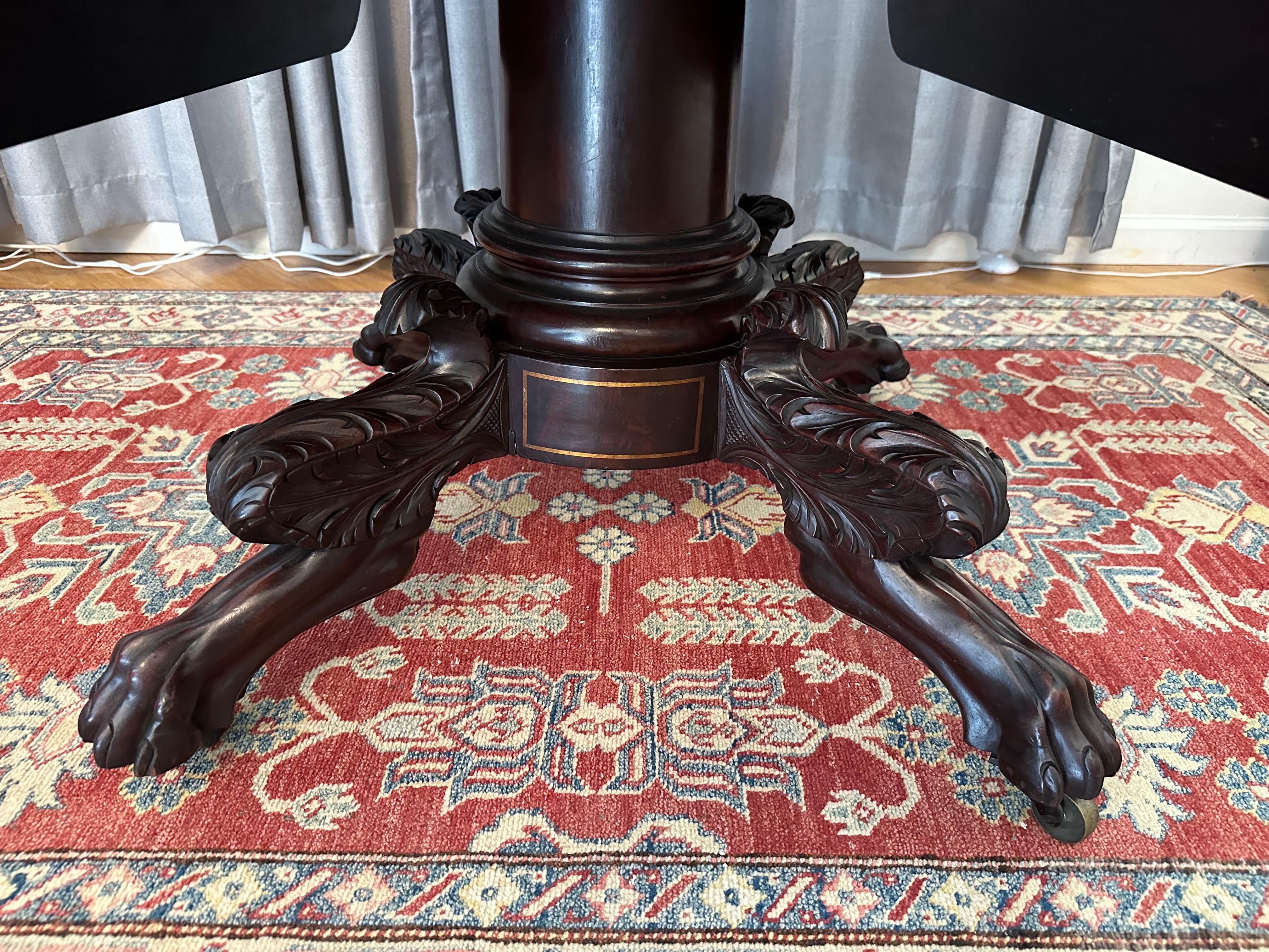 Rare Flame Mahogany Antoine Quervelle Attributed Philadelphia Breakfast Table 1
