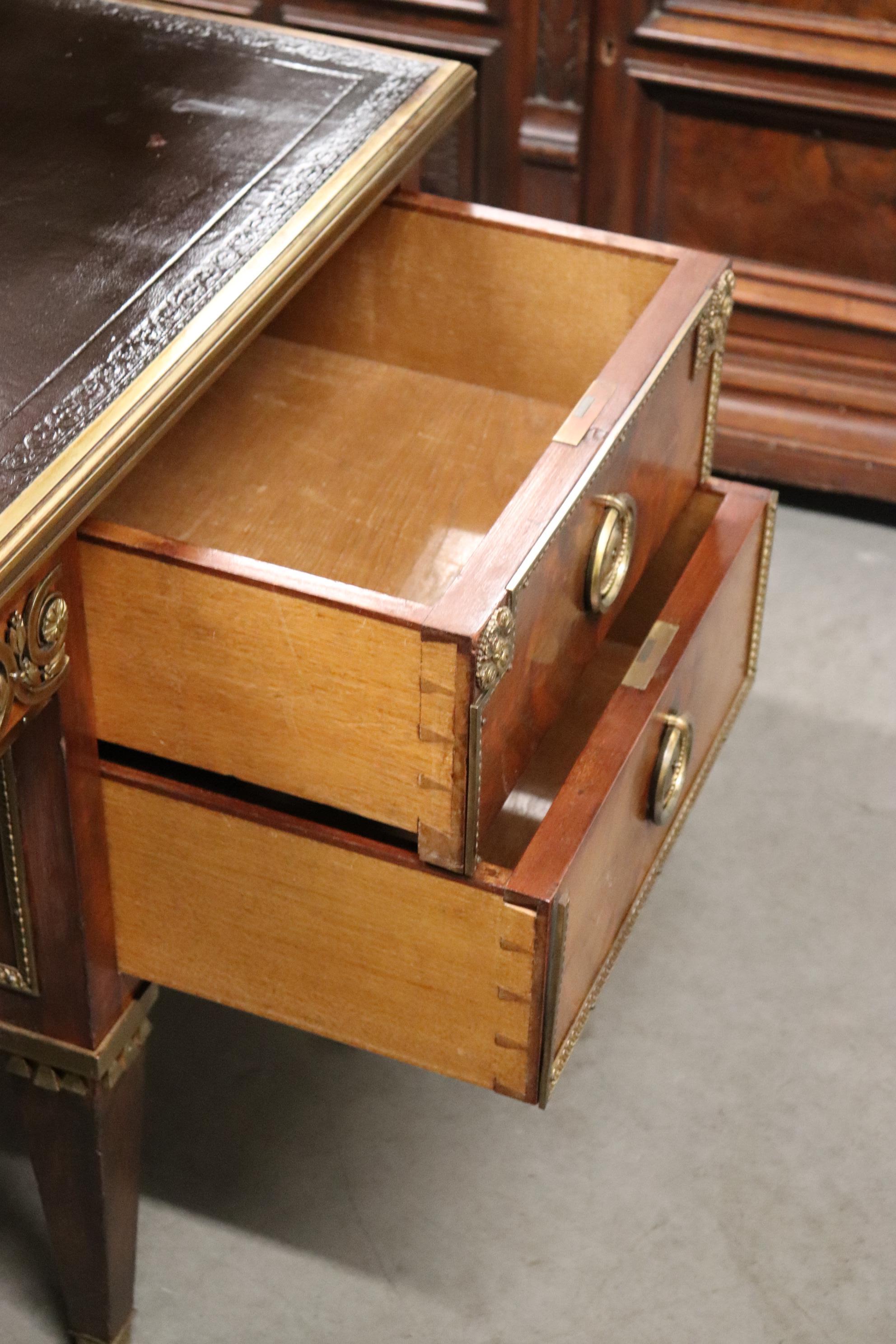 Rare Flame Mahogany Bronze Mounted Leather Top Francois Linke Desk Bureau Plat  For Sale 8