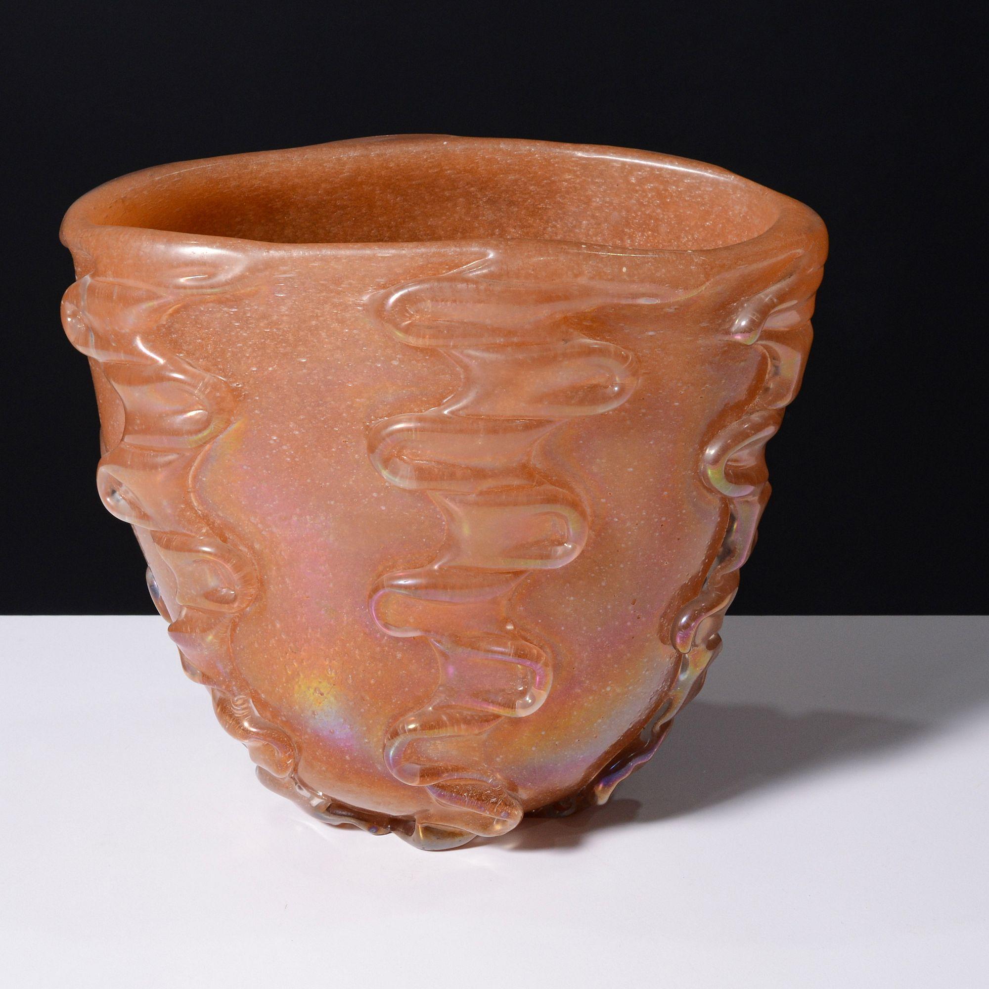 Artista/Designer; Produttore: Flavio Poli (italiano, 1900-1984); Seguso Vetri d'Arte (Italia)
Marchio(i); note: nessun marchio evidente; circa 1938
Materiali: vetro
Dimensioni (H, L, P): 10,5