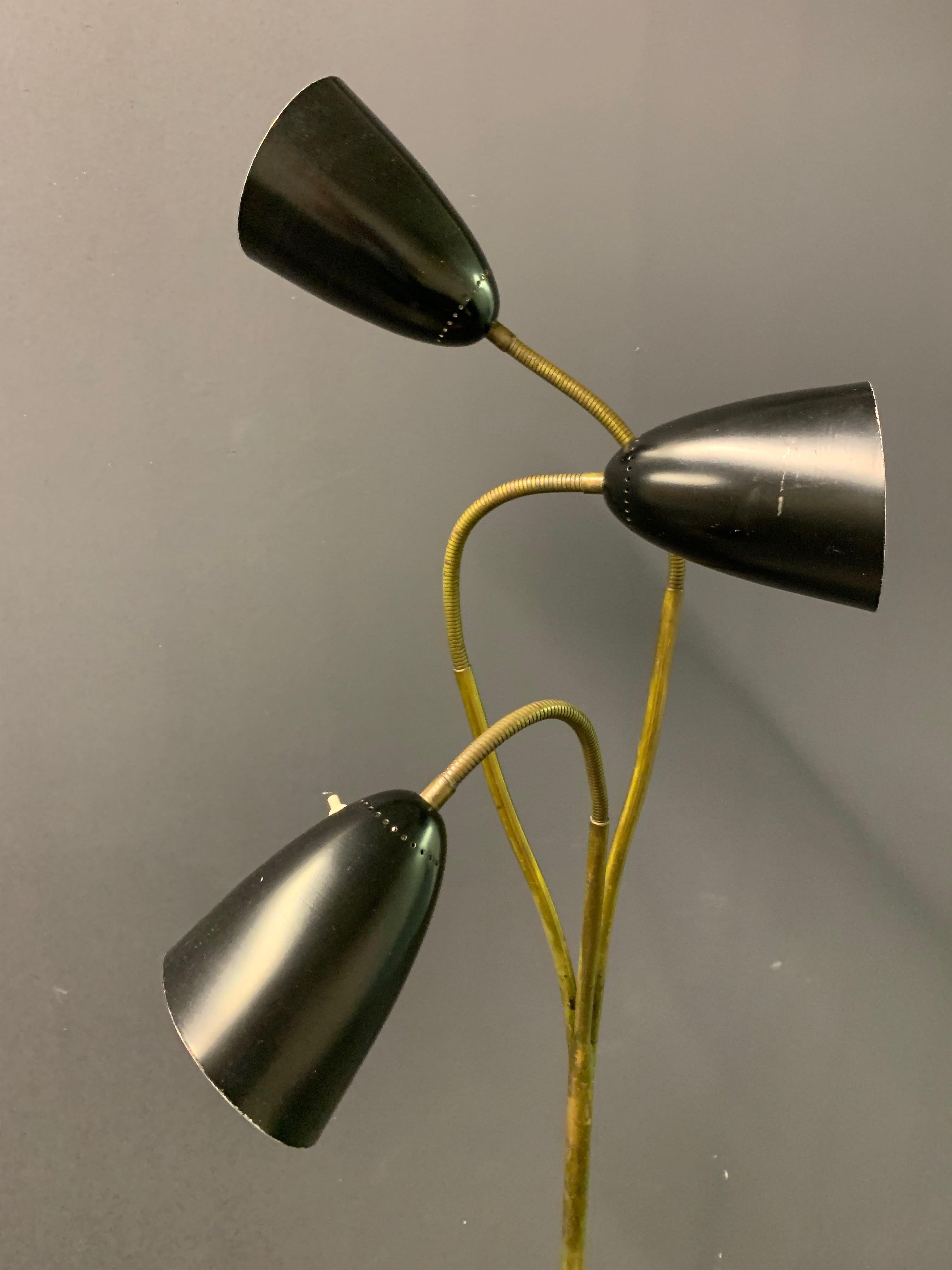 Seltene Stehlampe von Giuseppe Ostuni für O-Luce im Angebot 7