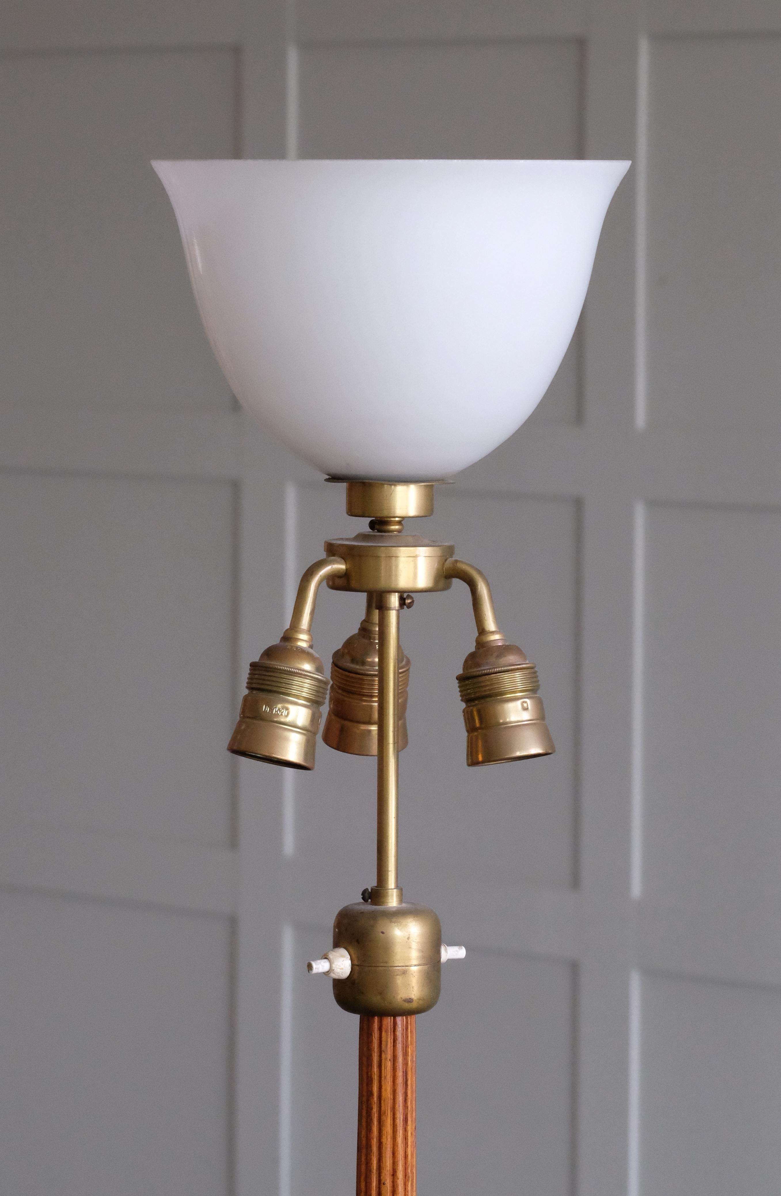 Mid-20th Century Rare Floor Lamp by Hans Bergström, Ateljé Lyktan, 1940s For Sale