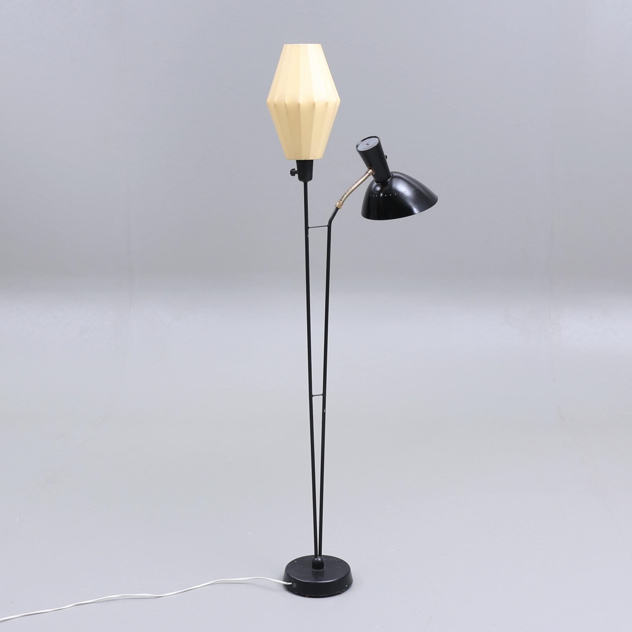 Scandinavian Modern Rare Floor Lamp by Hans Bergström for Ateljé Lyktan from the 1950s For Sale