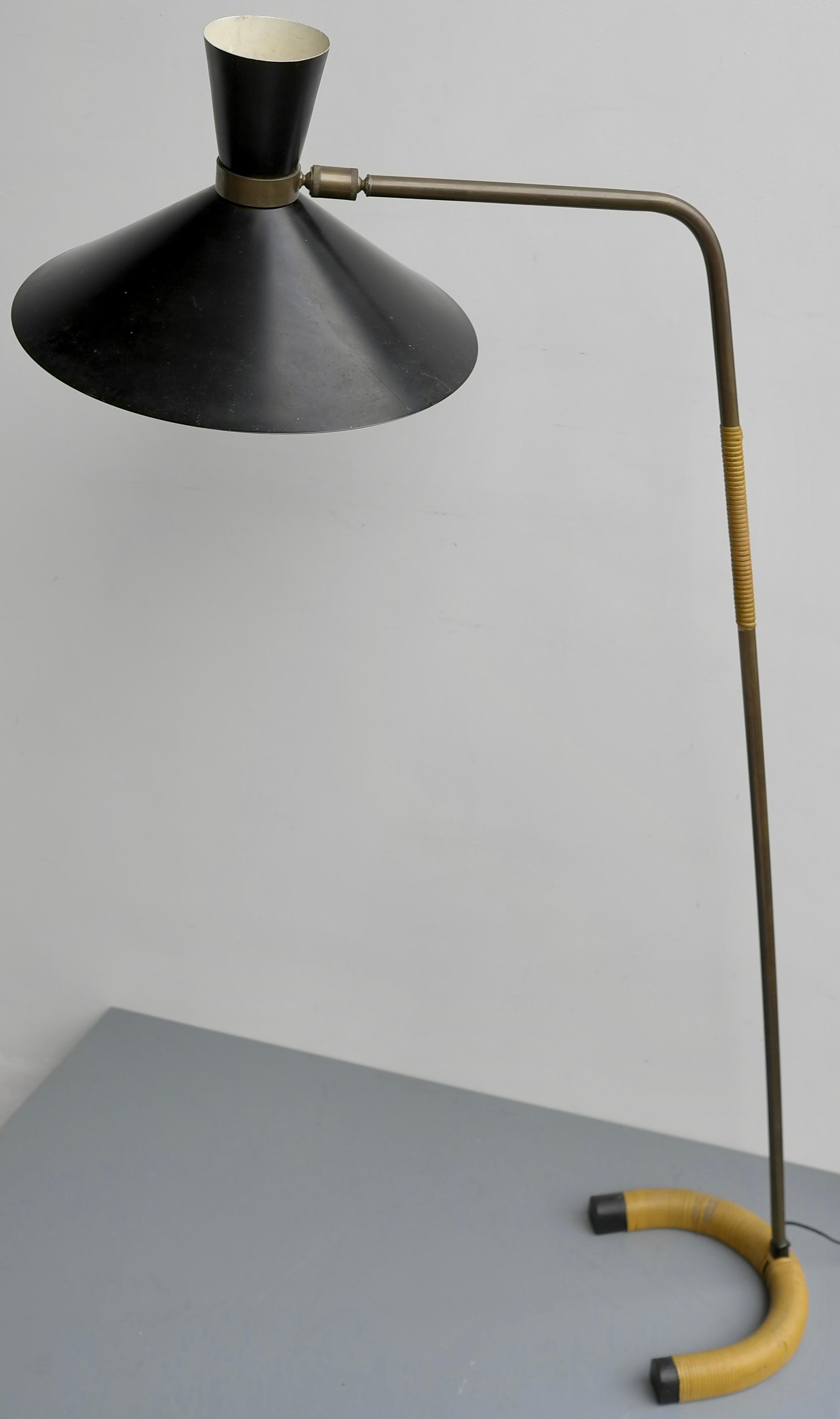 Mid-20th Century Rare Floor Lamp by Jacques Biny in Brass and Black Hood Edition Luminalite, 1953 For Sale