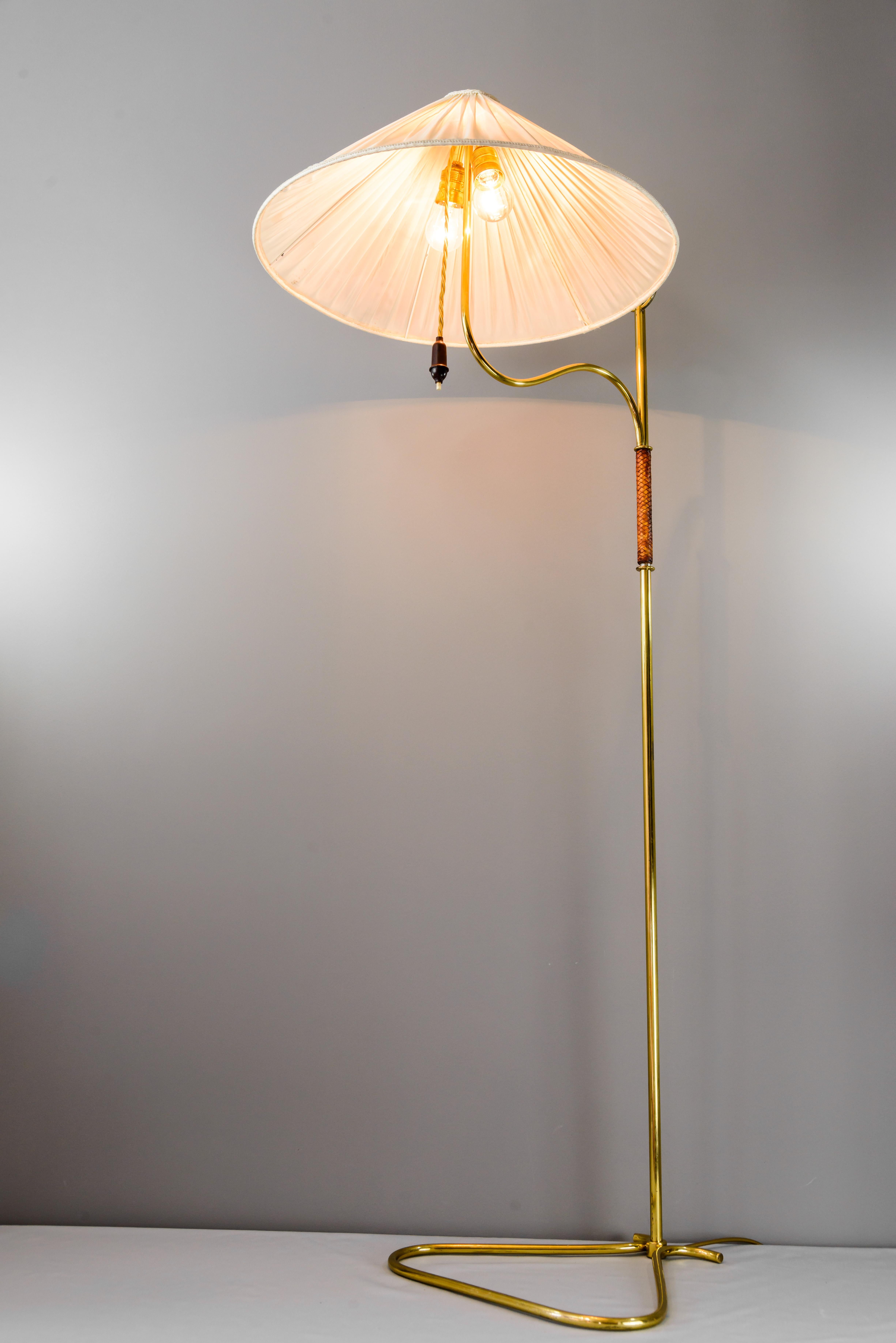 Rare Floor Lamp by Josef Frank, Execution J. T. Kalmar, Vienna, circa 1950s In Good Condition In Wien, AT