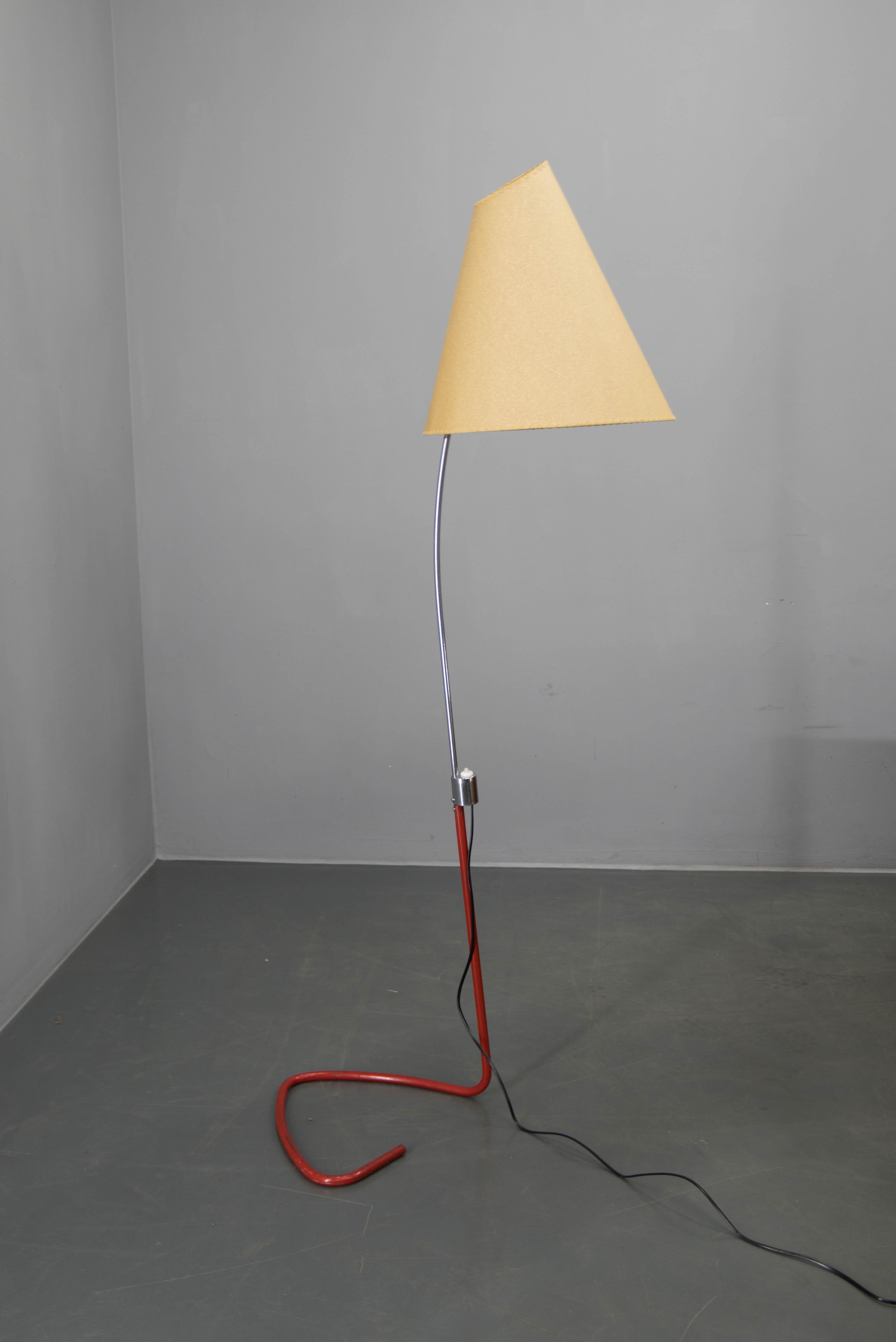 Minimalistic iconic floor lamp designed by Josef Hurka for Napako, made in Czechoslovakia in 1960s, labeled.
Red paint on metal base with age patina and scratches, chrome polished, new parchment paper shade.
Rewired: 1x60W, E25-E27 bulb.
US plug