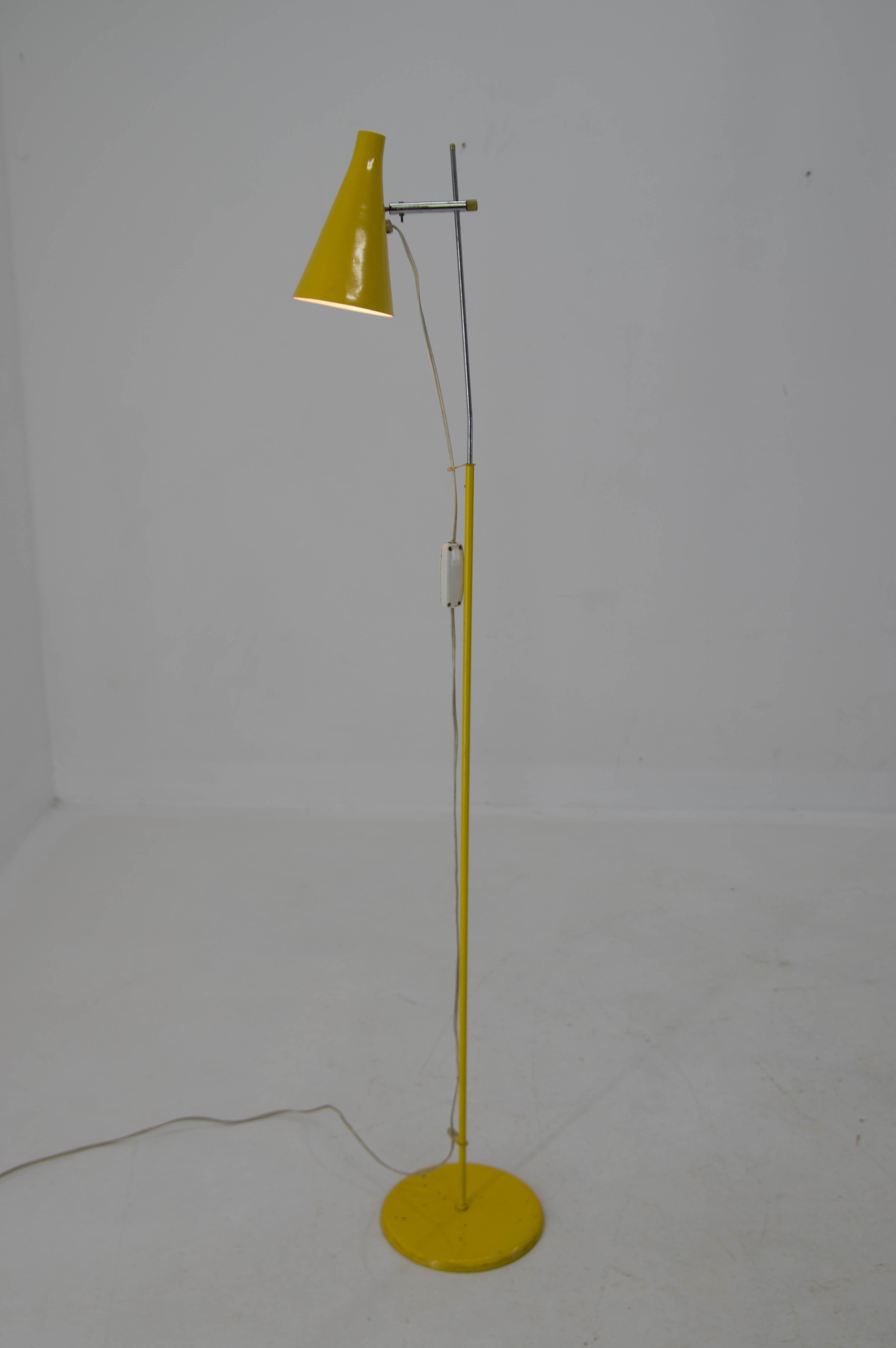 Rare type of floor lamp designed by Josef Hurka for Lidokov.
Flexible shade and adjustable height.
Rewired
E25-E27 bulb
US plug adapter included.