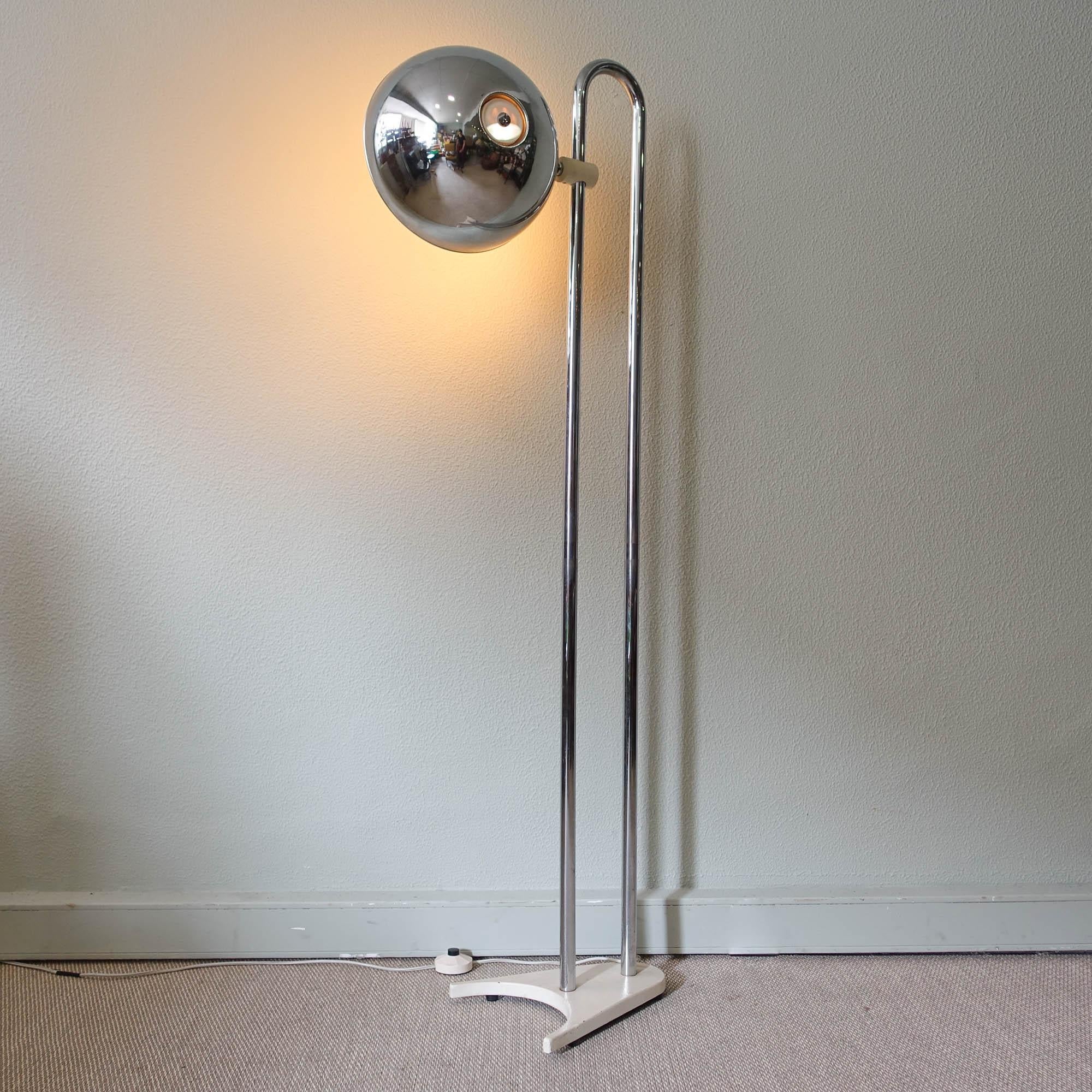 Spanish Rare Floor Lamp by Luis Perez de la Oliva for Grin Luz, 1970's For Sale