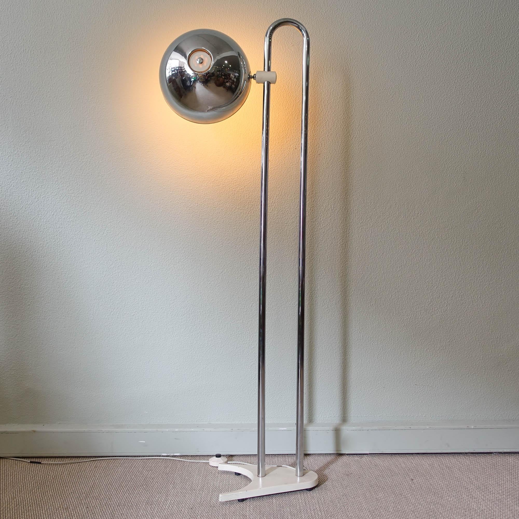 Rare Floor Lamp by Luis Perez de la Oliva for Grin Luz, 1970's In Good Condition For Sale In Lisboa, PT