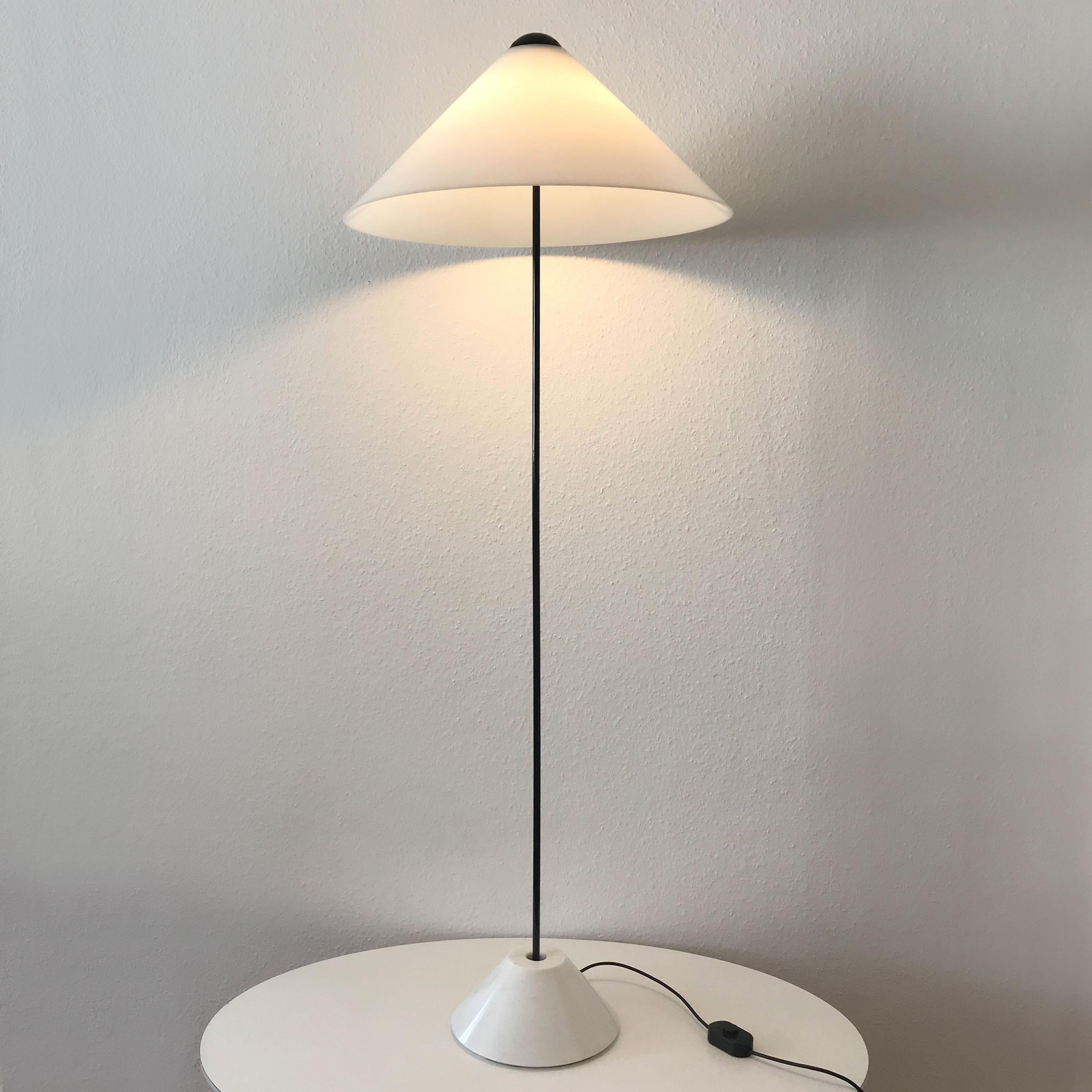 Italian Rare Floor Lamp Snow by Vico Magistretti for O-Luce, Italy, 1970s For Sale