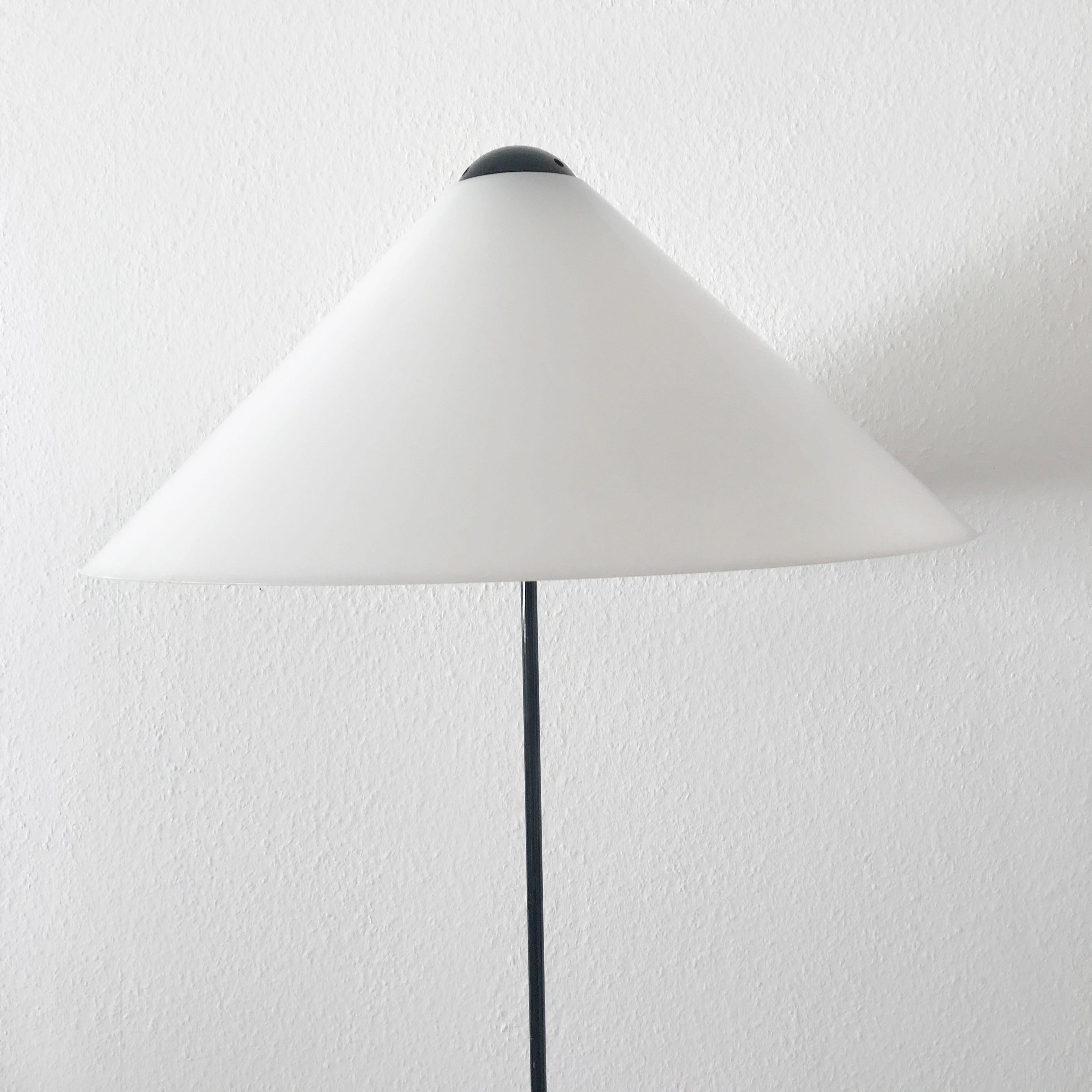 Rare Floor Lamp Snow by Vico Magistretti for O-Luce, Italy, 1970s For Sale 1