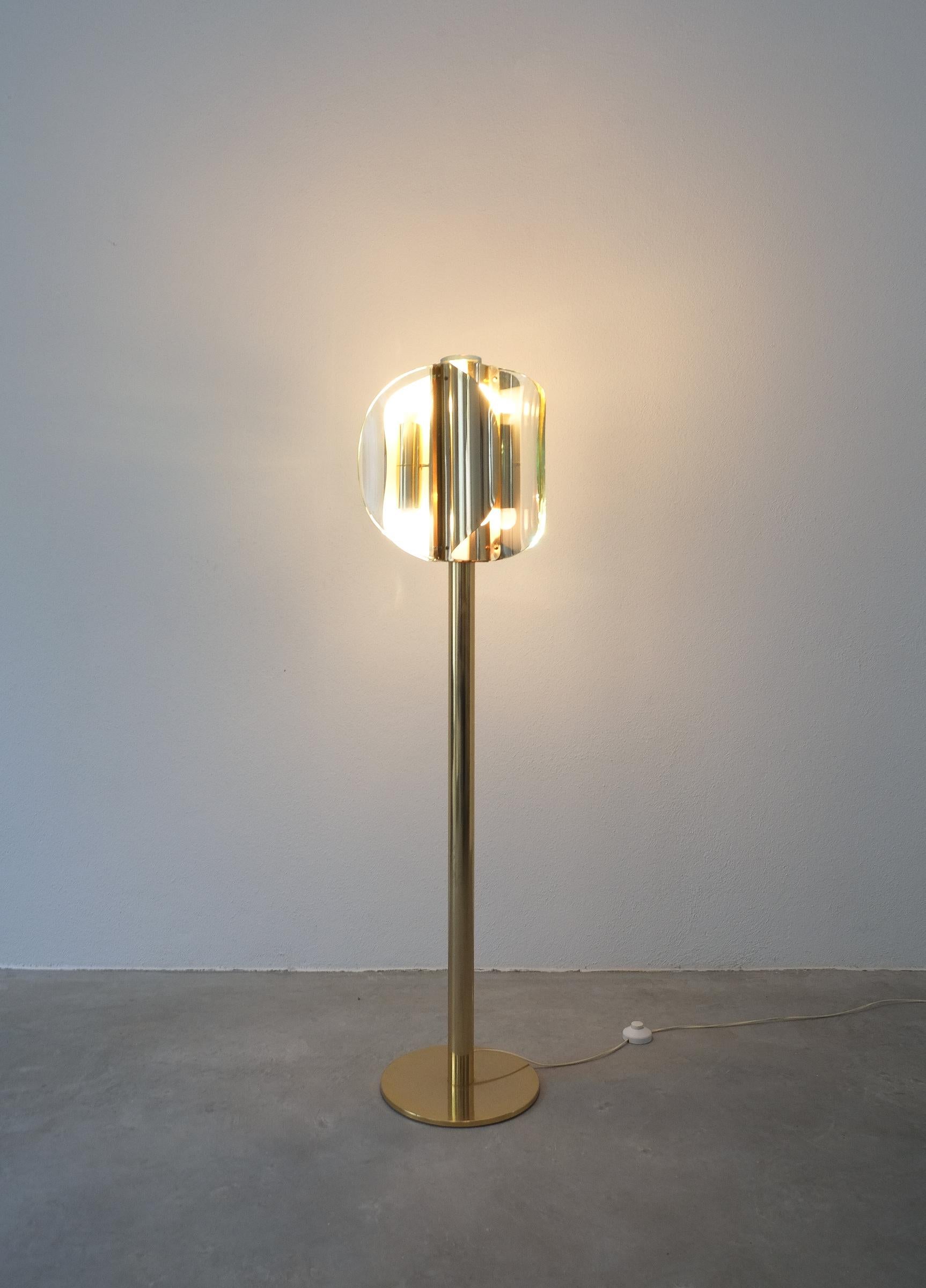 Mid-Century Modern Brass Glass Floor Lamp Style Fontana Arte, Italy, circa 1965 For Sale