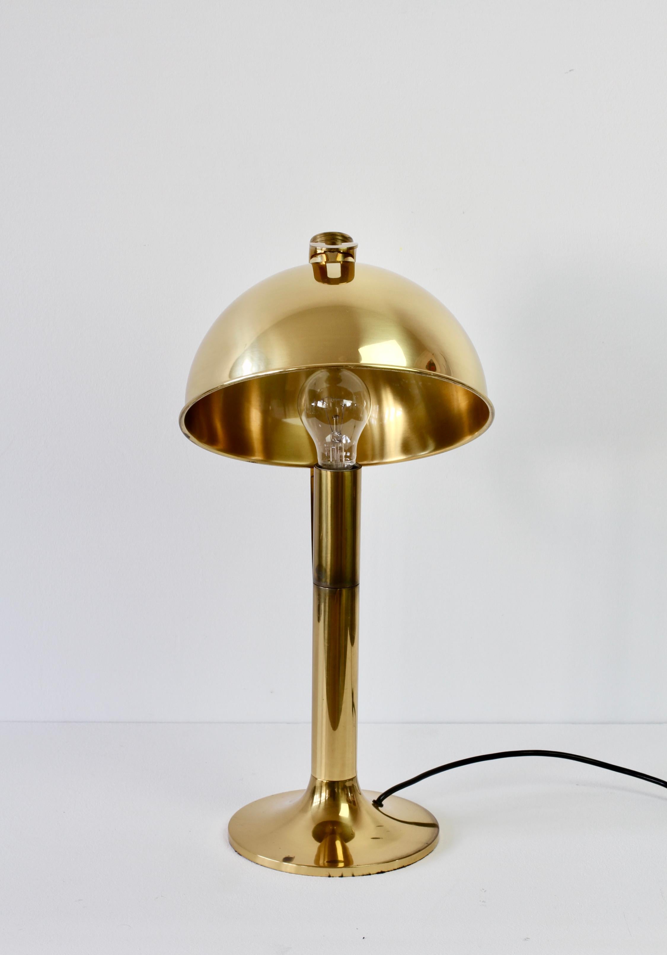 Rare lampe de bureau réglable Florian Schulz en laiton moderniste vintage du milieu du siècle dernier en vente 9