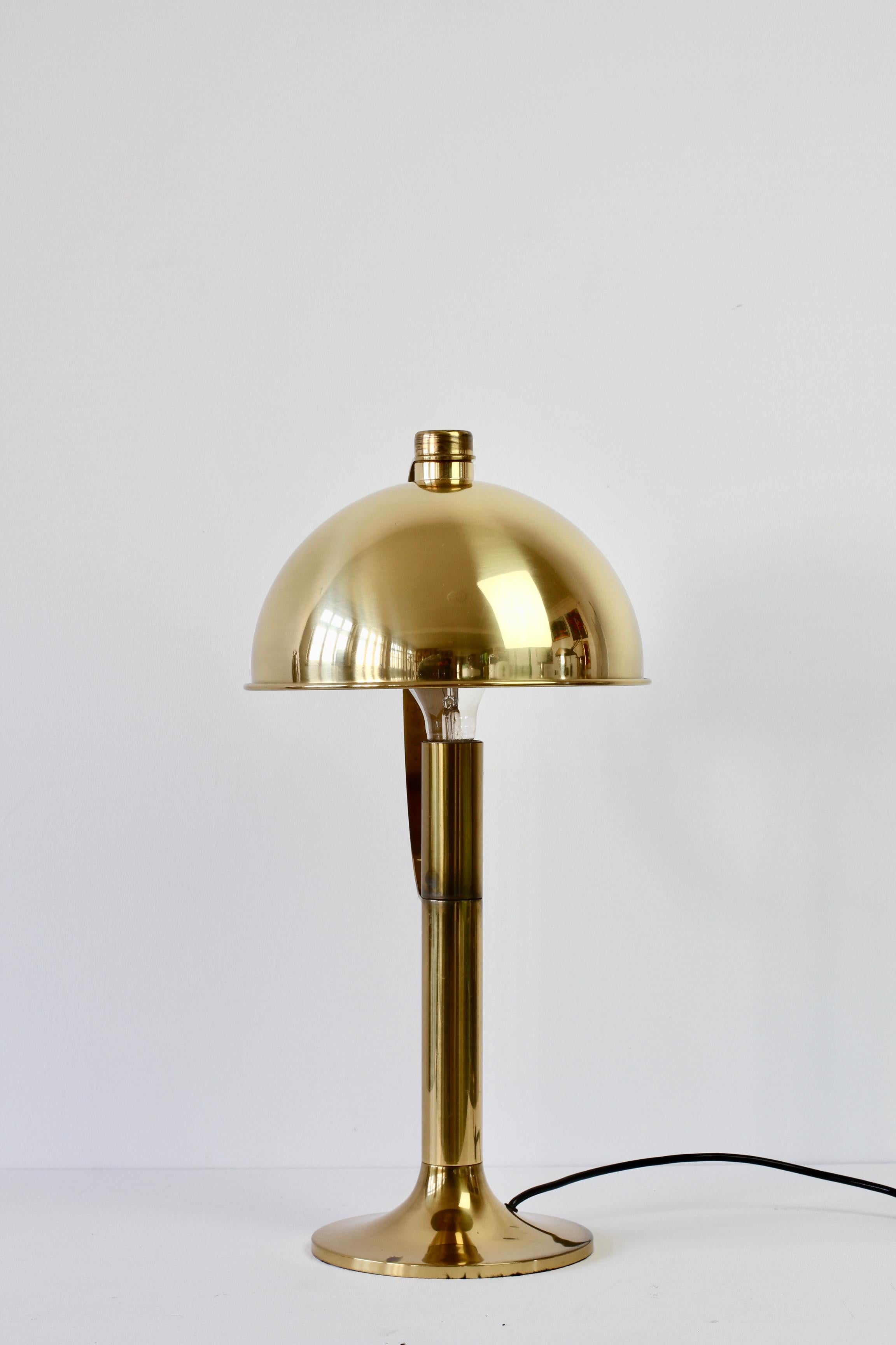 Verstellbare Vintage-Tischlampe aus Messing von Florian Schulz, Mid-Century Modernist, rar (Poliert) im Angebot