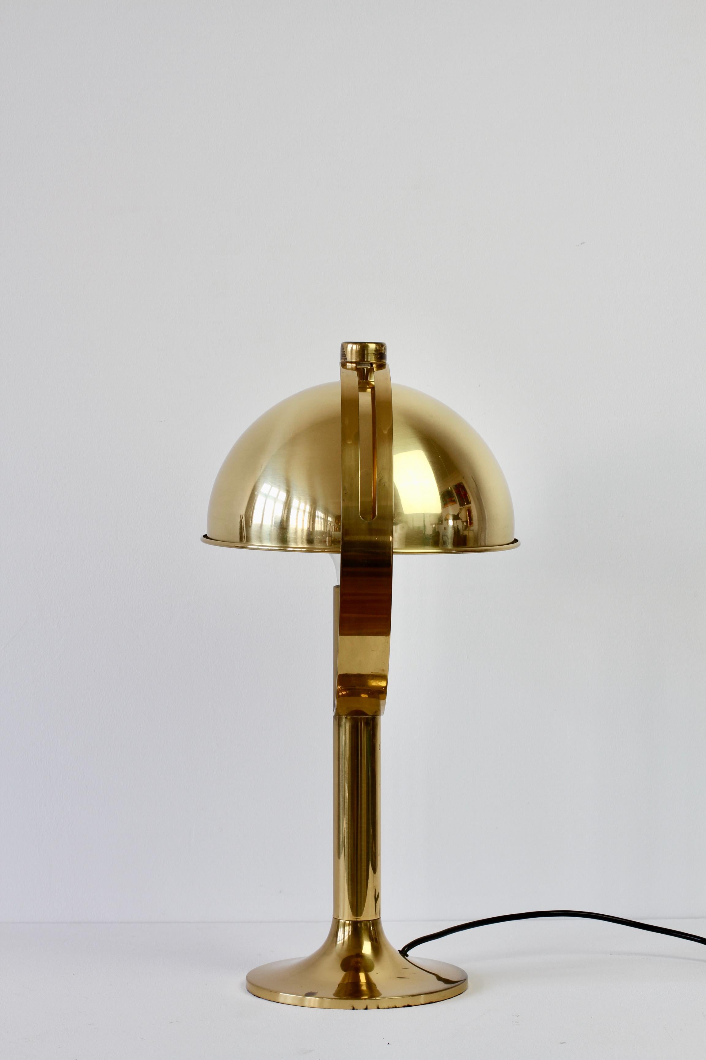Rare lampe de bureau réglable Florian Schulz en laiton moderniste vintage du milieu du siècle dernier en vente 1