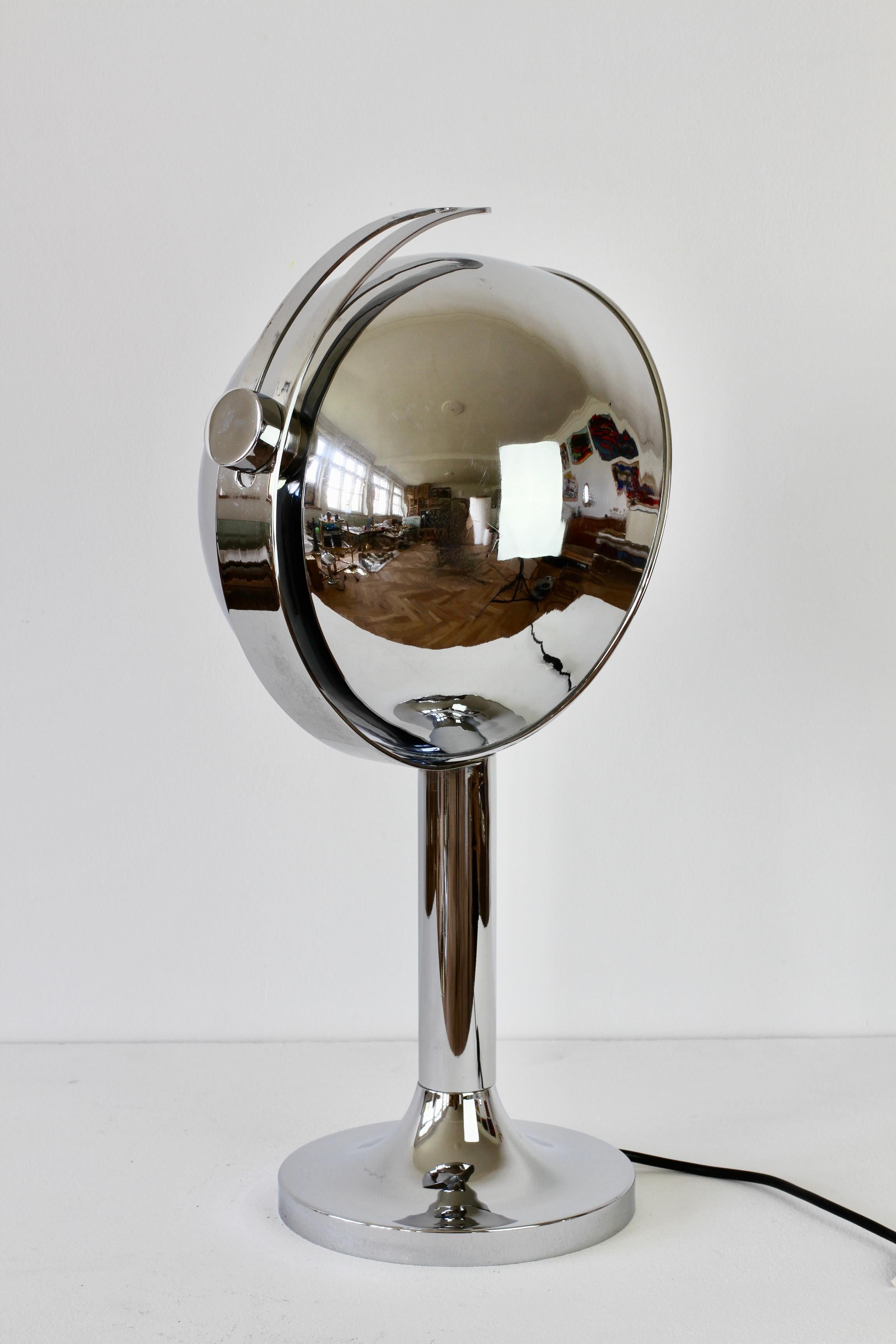 Seltene verstellbare Florian Schulz Mid-Century Vintage Modernistische verchromte Vintage-Tischlampe (Ende des 20. Jahrhunderts) im Angebot