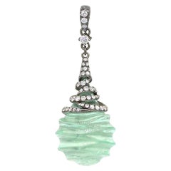 Rare pendentif en or blanc avec diamants blancs et fluorine