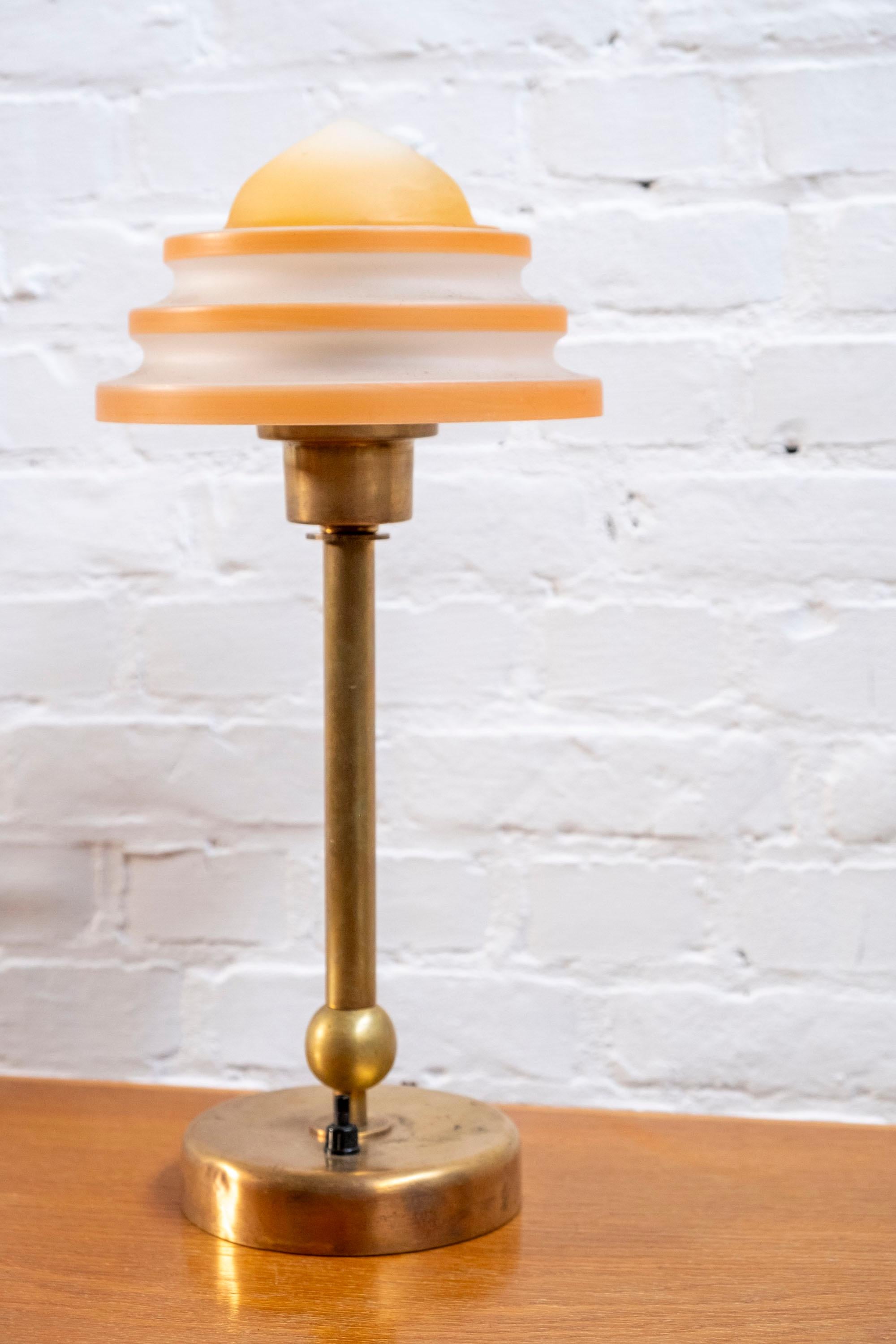 Milieu du XXe siècle Rare lampe de table Fog & Mørup, Danemark des années 1940 en vente