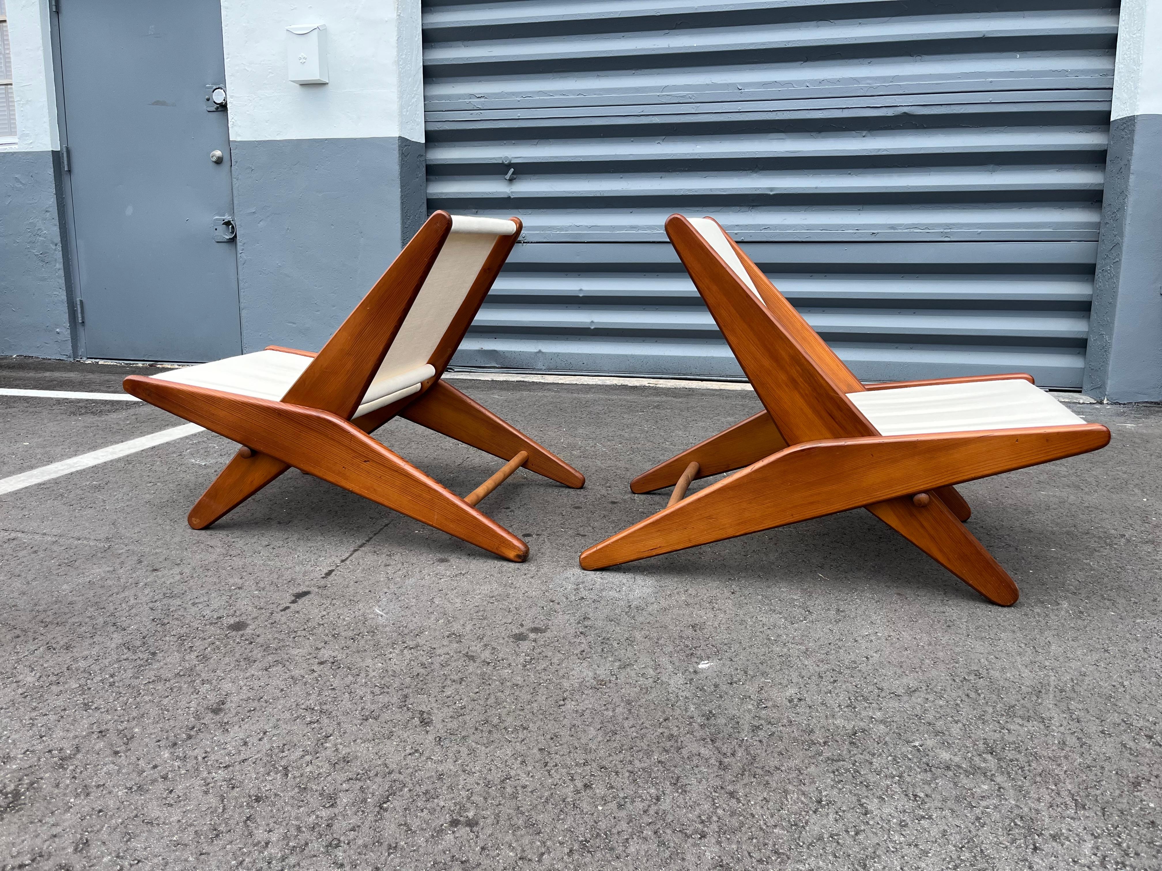 Rare Folding Scissor Chairs by Ficks Reed C. 1950, new beige linen upholstery, fir wood.