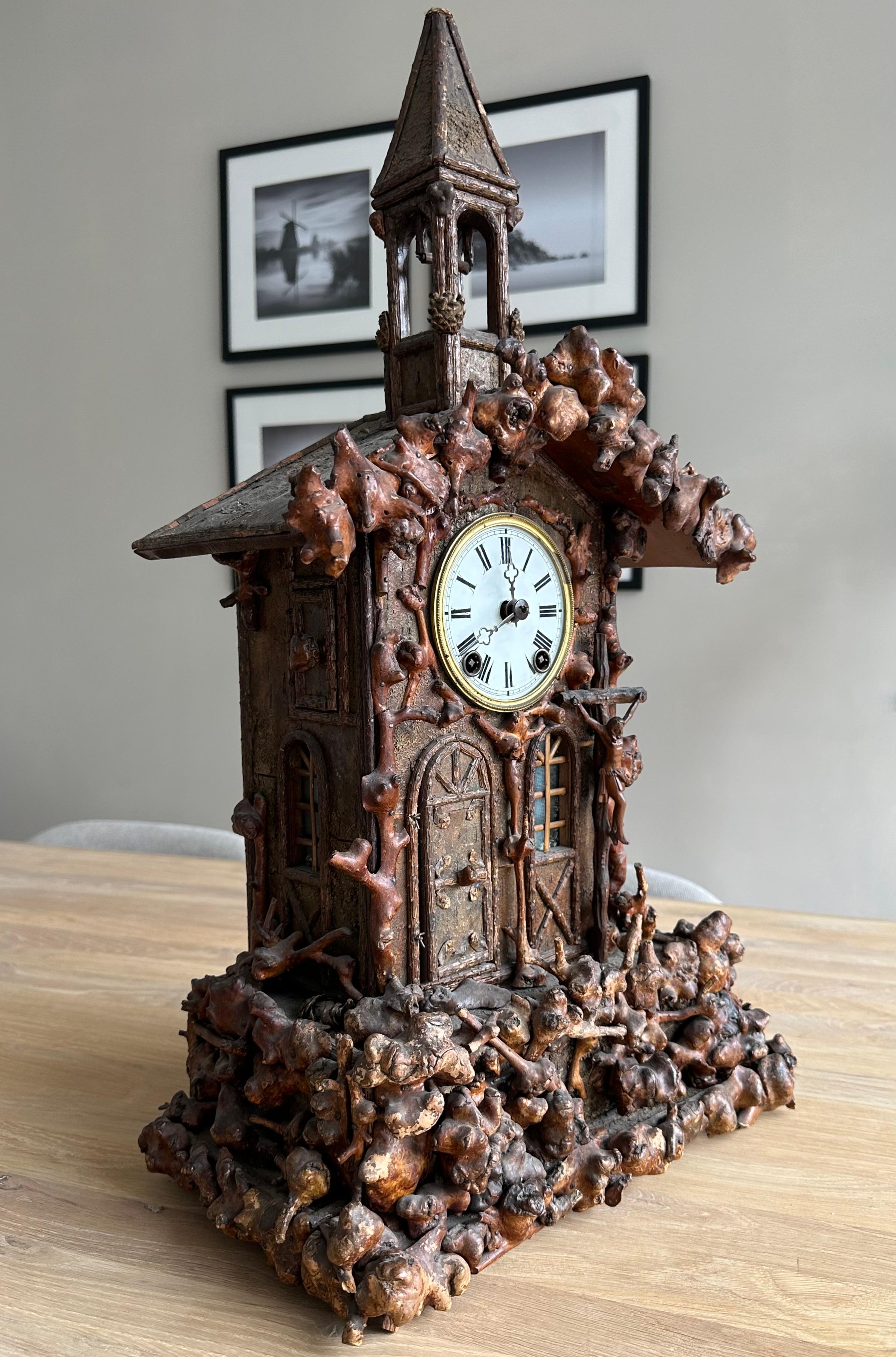 Raro Reloj de sobremesa de madera de raíz de Black Forest de arte popular con. Monje Campanero, Cuckoo St. en venta 6