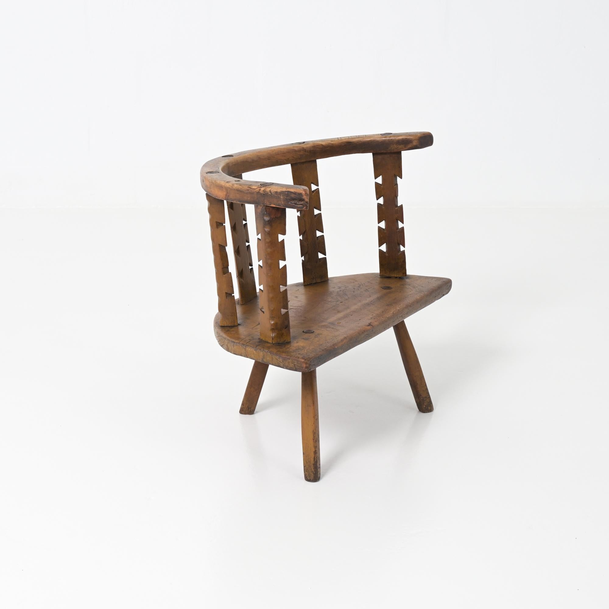 Rara silla de arte popular en venta 9