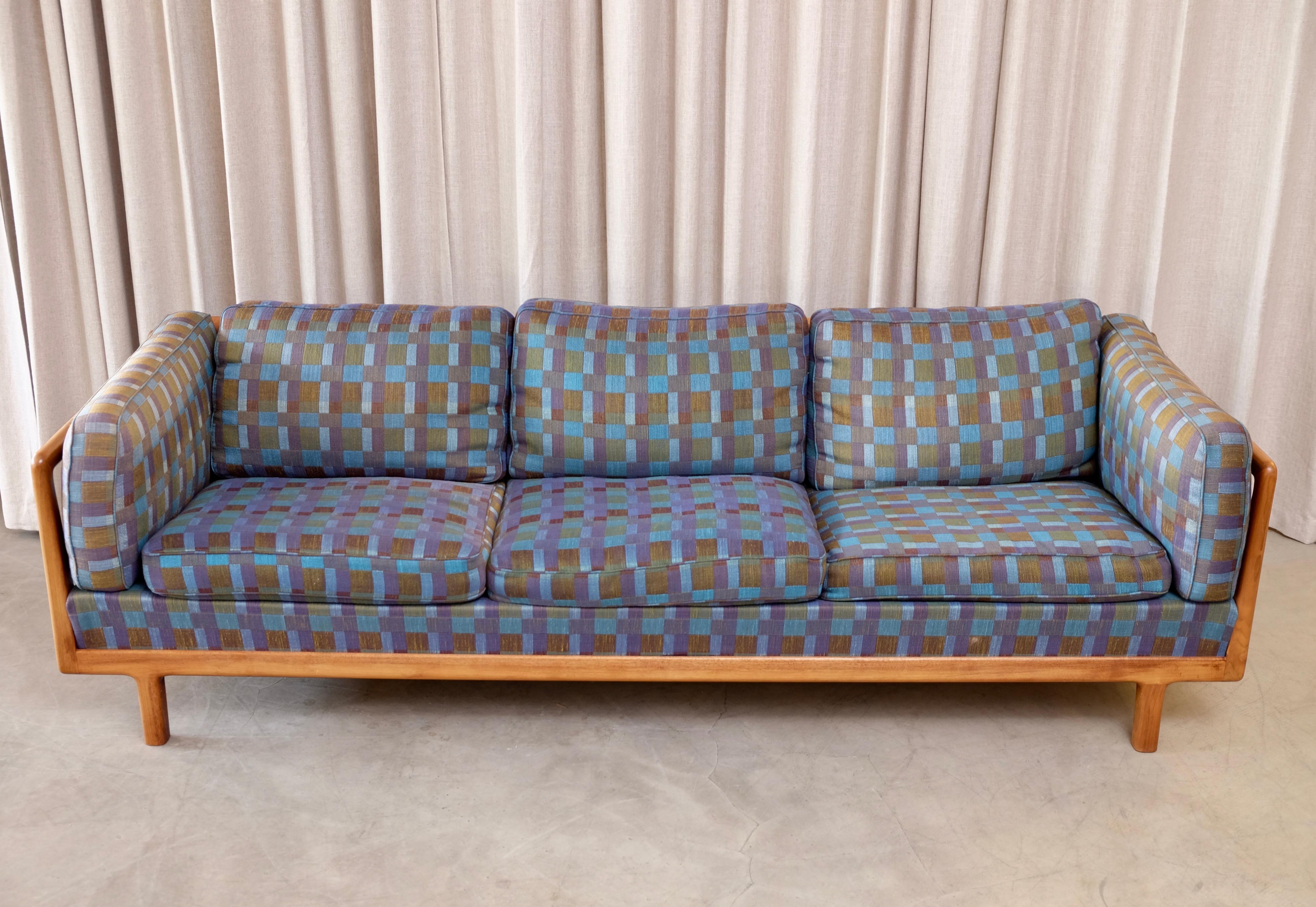 Åke Nilsson 'Roma' sofa by DUX, Sweden, 1960s For Sale 3