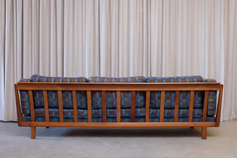 Rare Folke Ohlsson Walnut Sofa by DUX, Sweden, 1960s In Good Condition For Sale In Stockholm, SE
