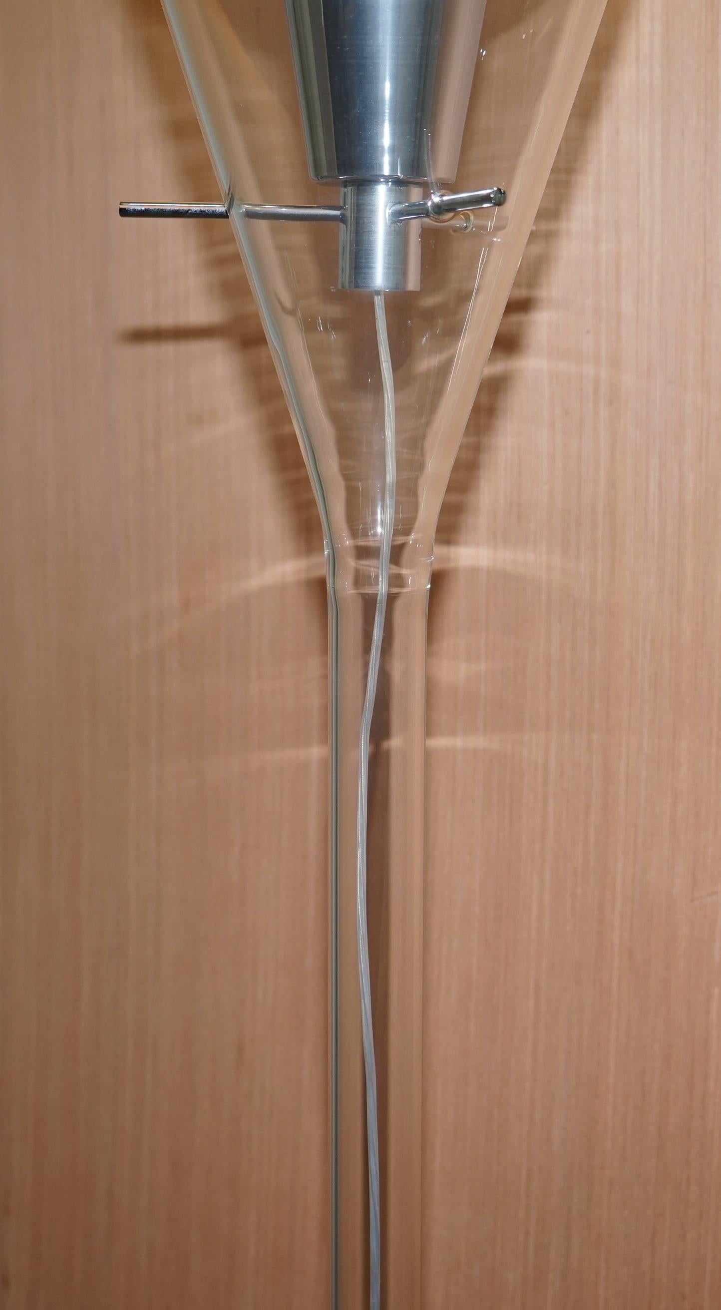 Seltene Fontana Arte Flute Magnum Stehleuchte aus Glas und Chrom (Geblasenes Glas) im Angebot