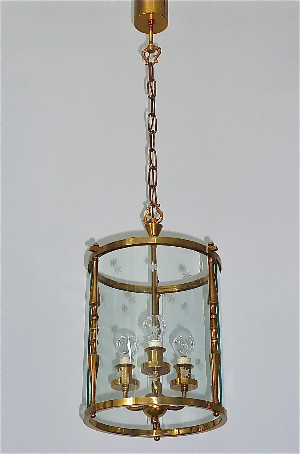 Faceted Rare Fontana Arte Pietro Chiesa Style Lantern Italian Lamp Brass Bent Glass 1950 For Sale