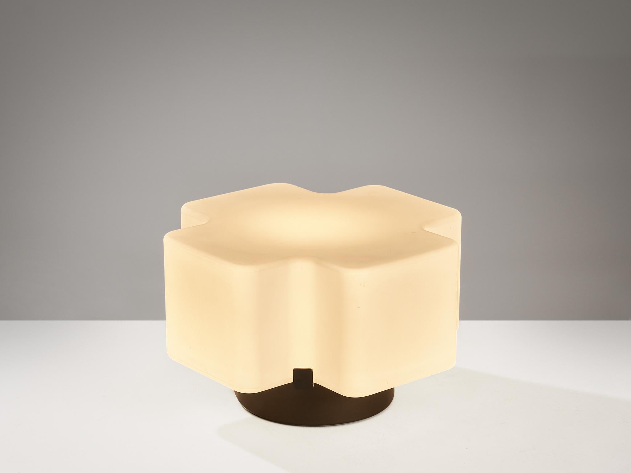 Fontana Arte, table lamp, model '2534', coated metal, glass, Italy, circa 1970

This table lamp is designed with the finest materials and pure forms, a quintessentially Italian mid-century piece of furniture. This lighting object is of limited