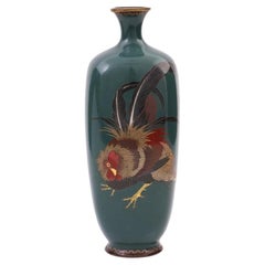 Rare vase coq japonais en fil d'argent et émail cloisonné vert forêt