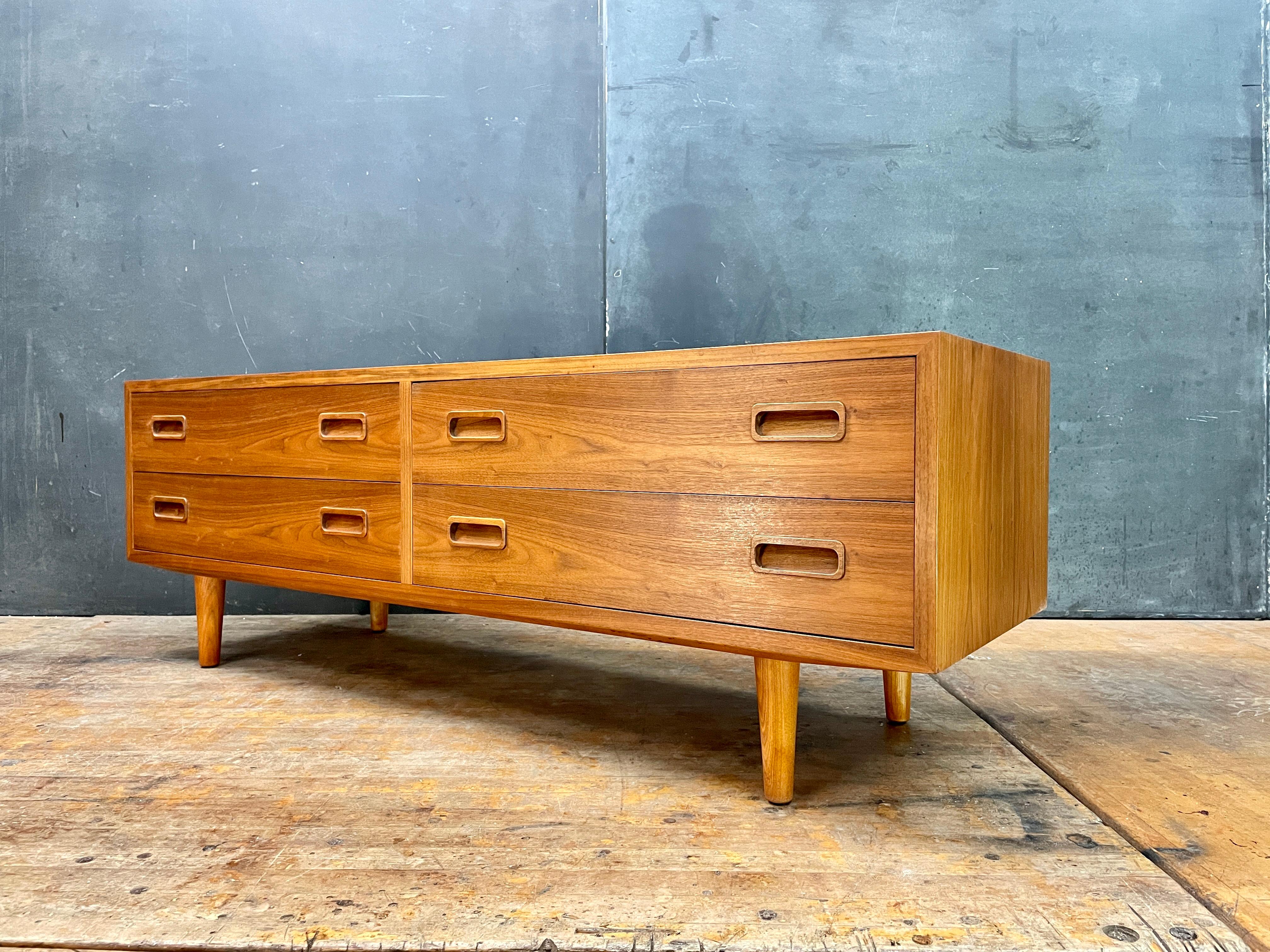 Oiled 1960s Rare Hundevad Low Chest Drawers Dresser Cabinet Vintage Danish Mid-Century For Sale