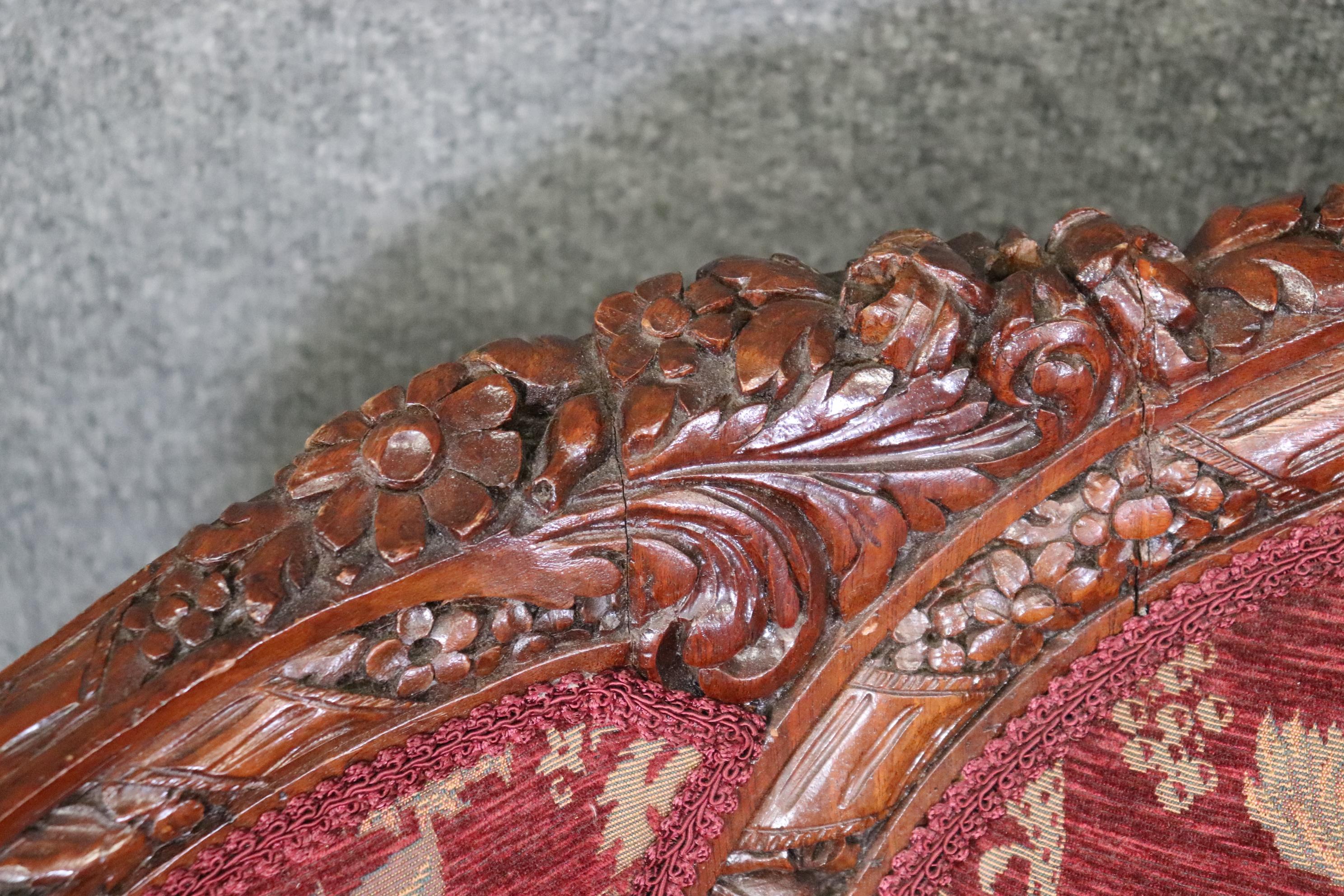 Rare form of French Louis XV Kissing Birds Carved To Death 1920s Sofa Settee 1