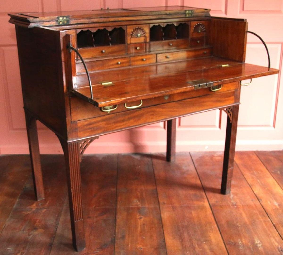 Rare Form Rhode Island Chippendale Mahogany Desk For Sale 7