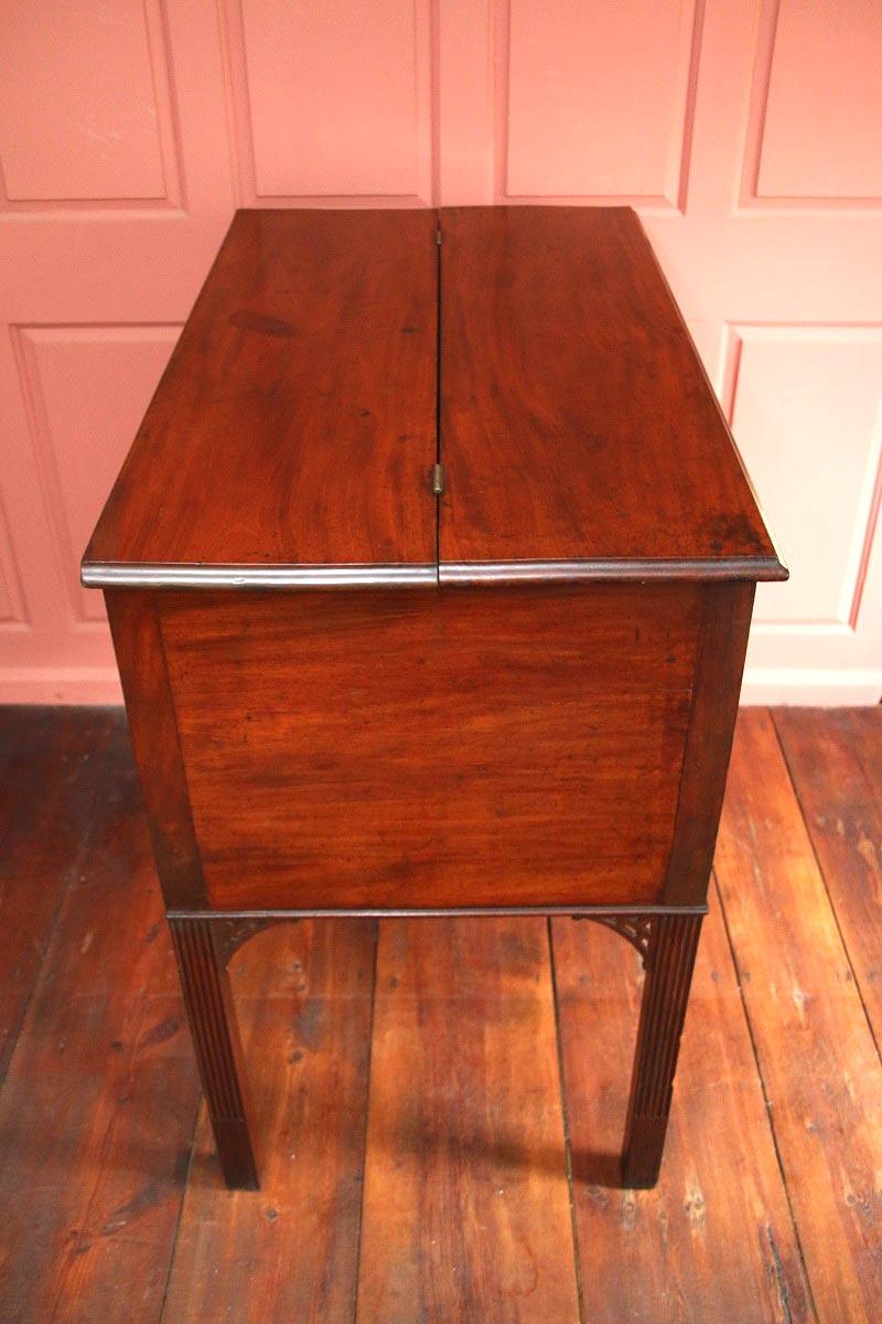 Rare Form Rhode Island Chippendale Mahogany Desk For Sale 10