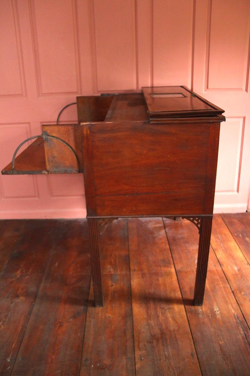 Rare Form Rhode Island Chippendale Mahogany Desk For Sale 13