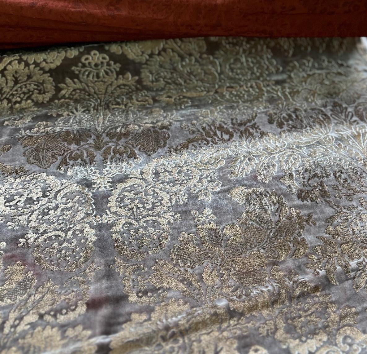 Rare Fortuny Silk Velvet in Warm French Brown, Stenciled with Pigmented Gold For Sale 5