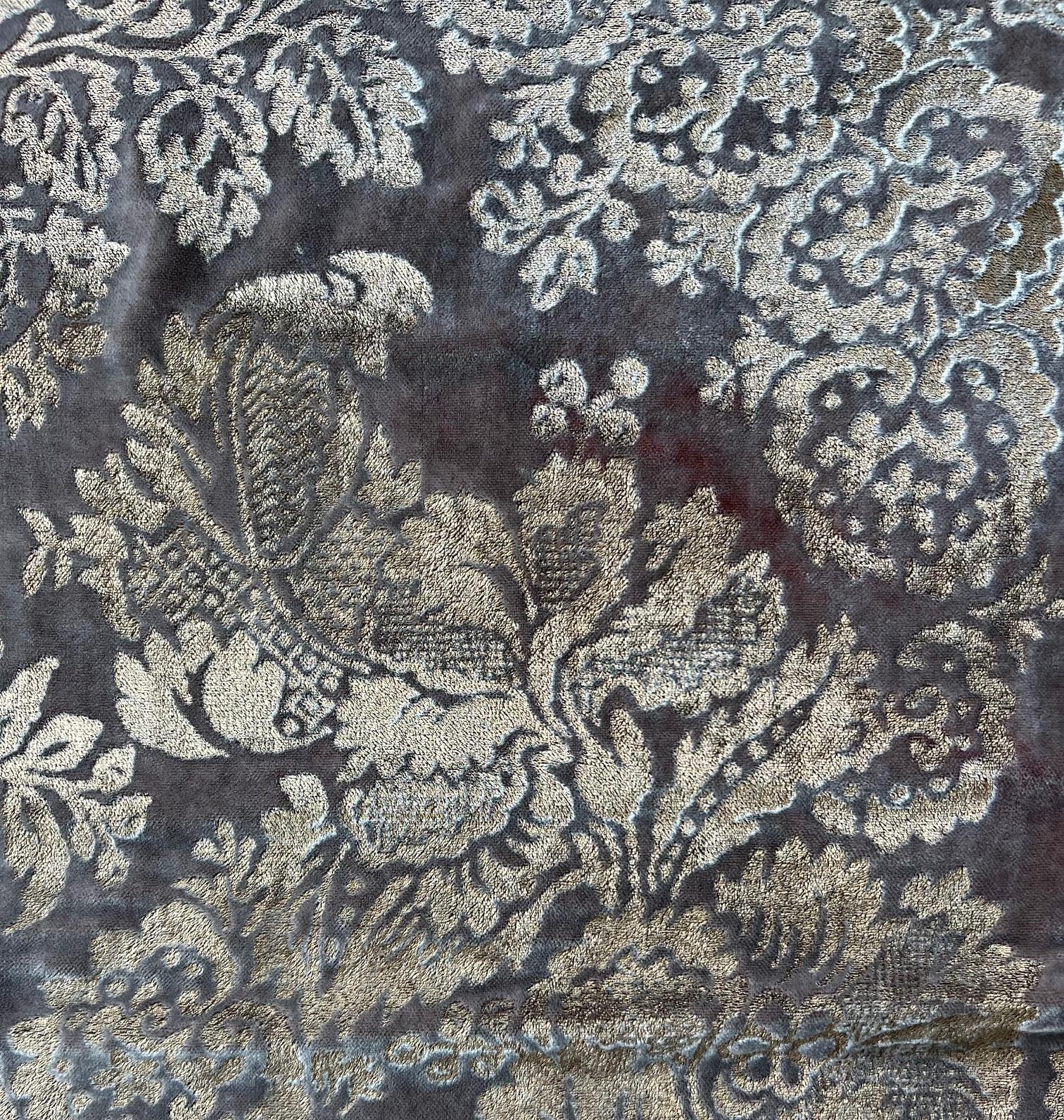 Rare Fortuny Silk Velvet in Warm French Brown, Stenciled with Pigmented Gold In Good Condition For Sale In Morristown, NJ