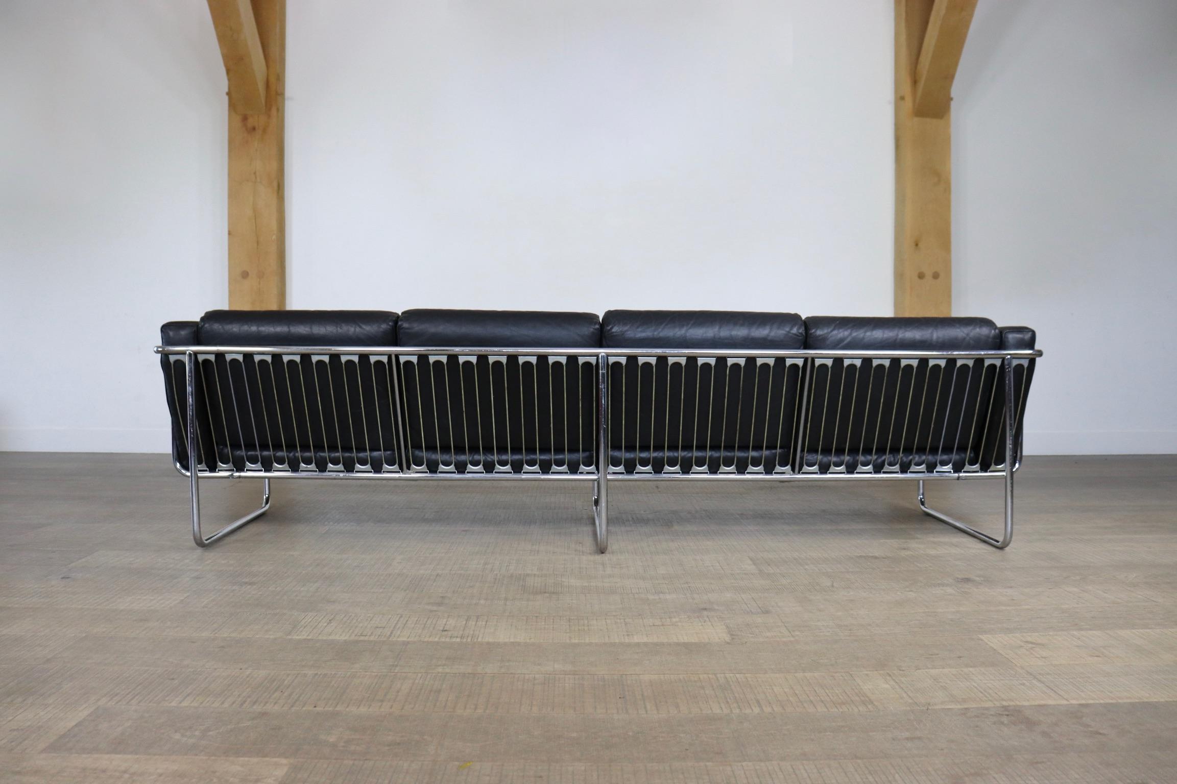 Rare Four Seater Leather Sofa by Hans Eichenberger for Strässle, Switzerland 70s For Sale 6