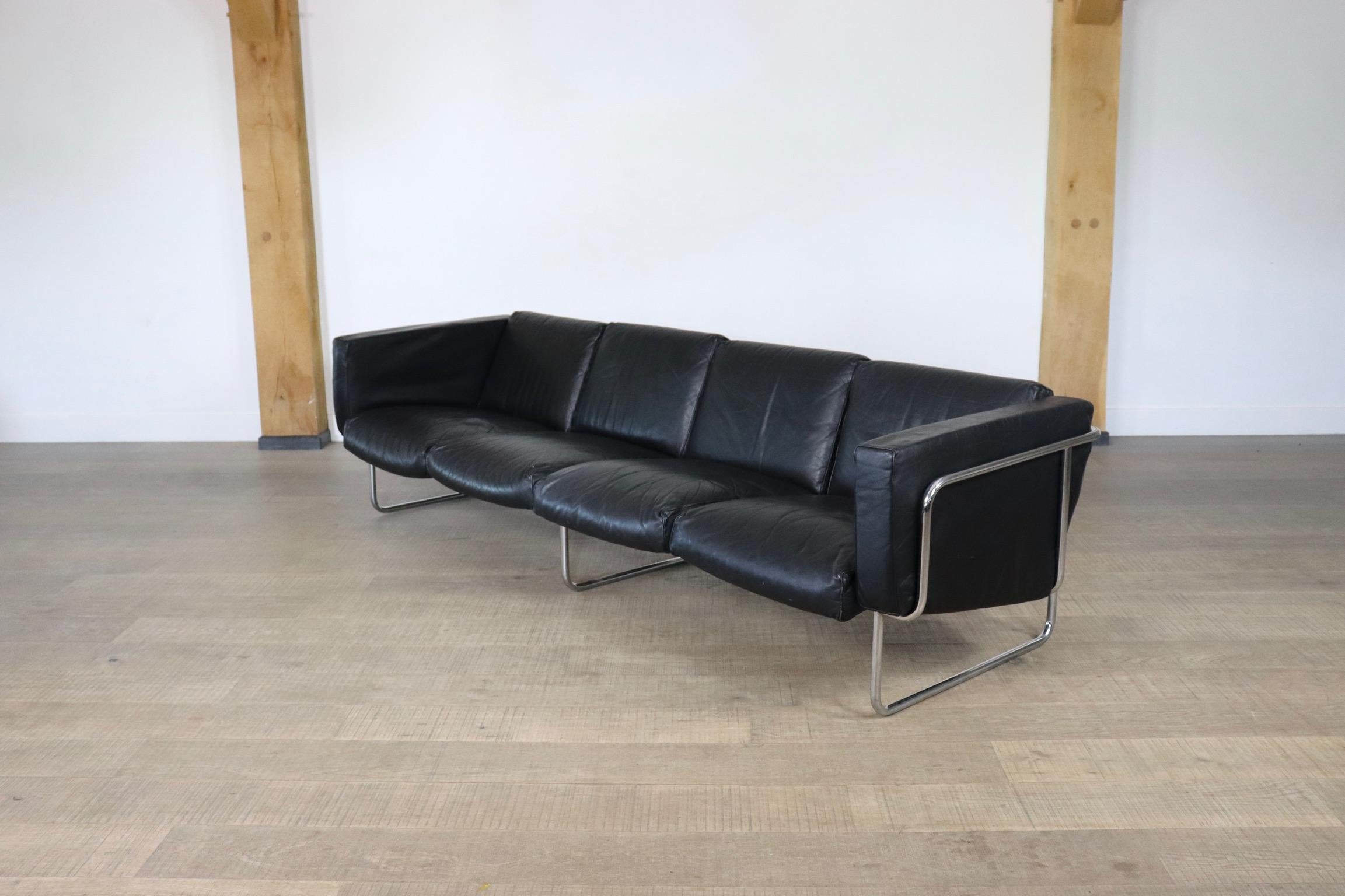 Rare Four Seater Leather Sofa by Hans Eichenberger for Strässle, Switzerland 70s For Sale 4