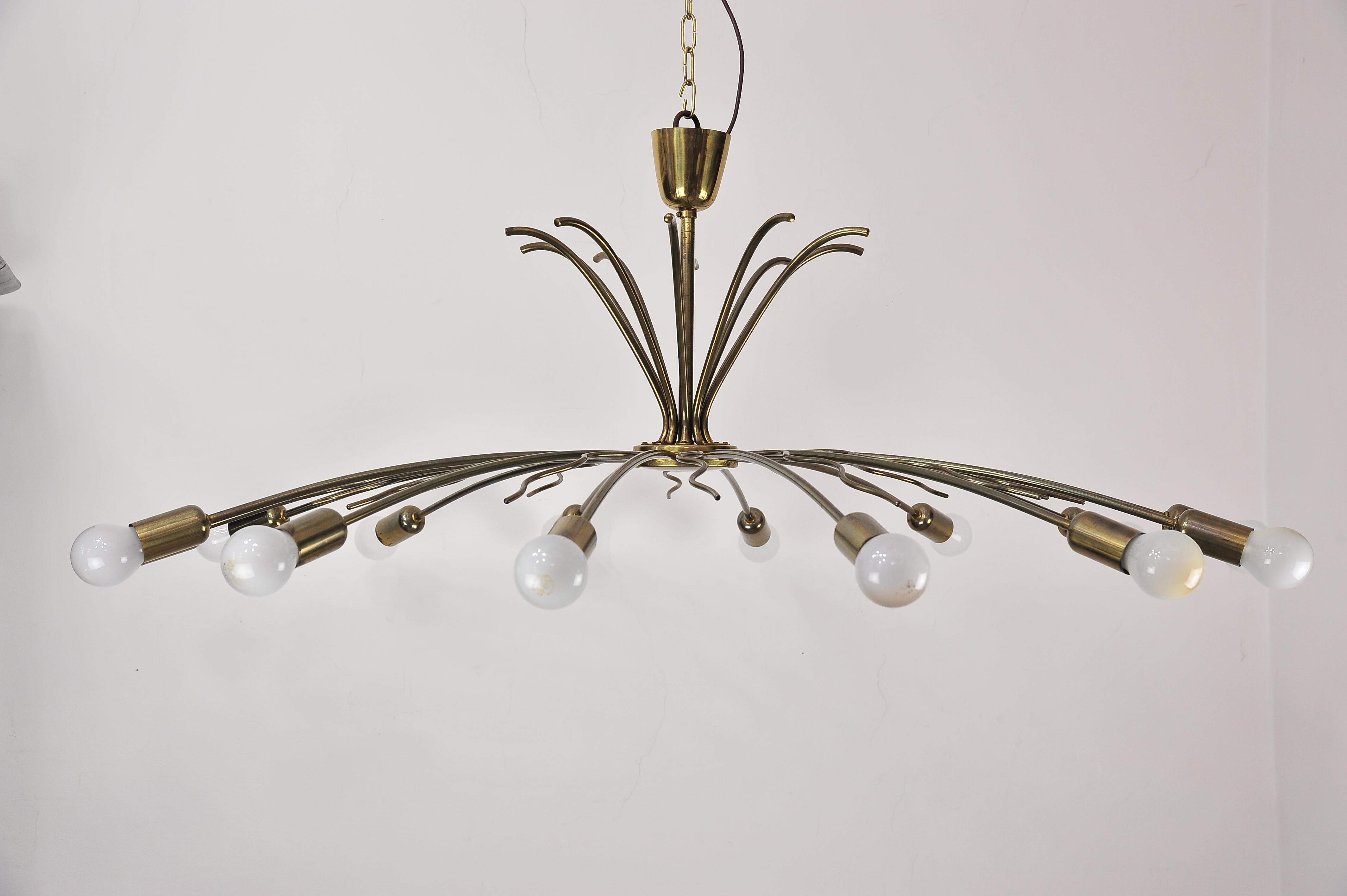 Rare Fourteen-Arm Huge Brass Crystal Chandelier, 1950s, Attributed to Lobmeyr
Original condition
Very nice original patina.