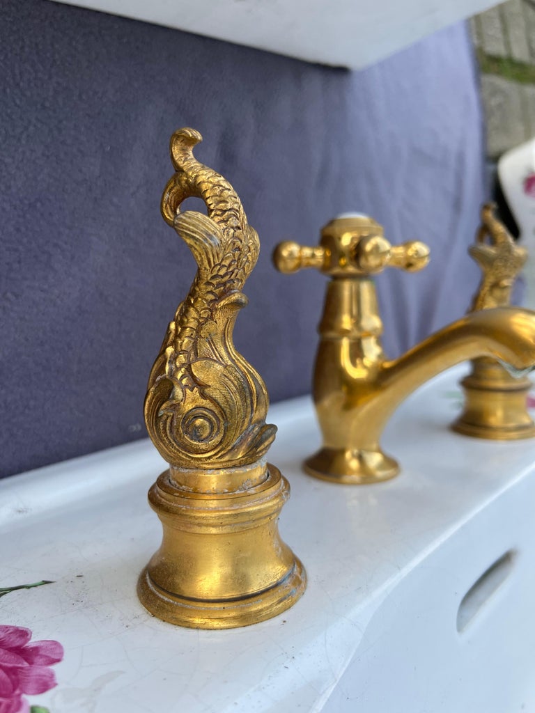 20th Century Rare France Limoges Porcelain & Bronze Bathroom Set Washbasin Mirror Pendant Etc For Sale